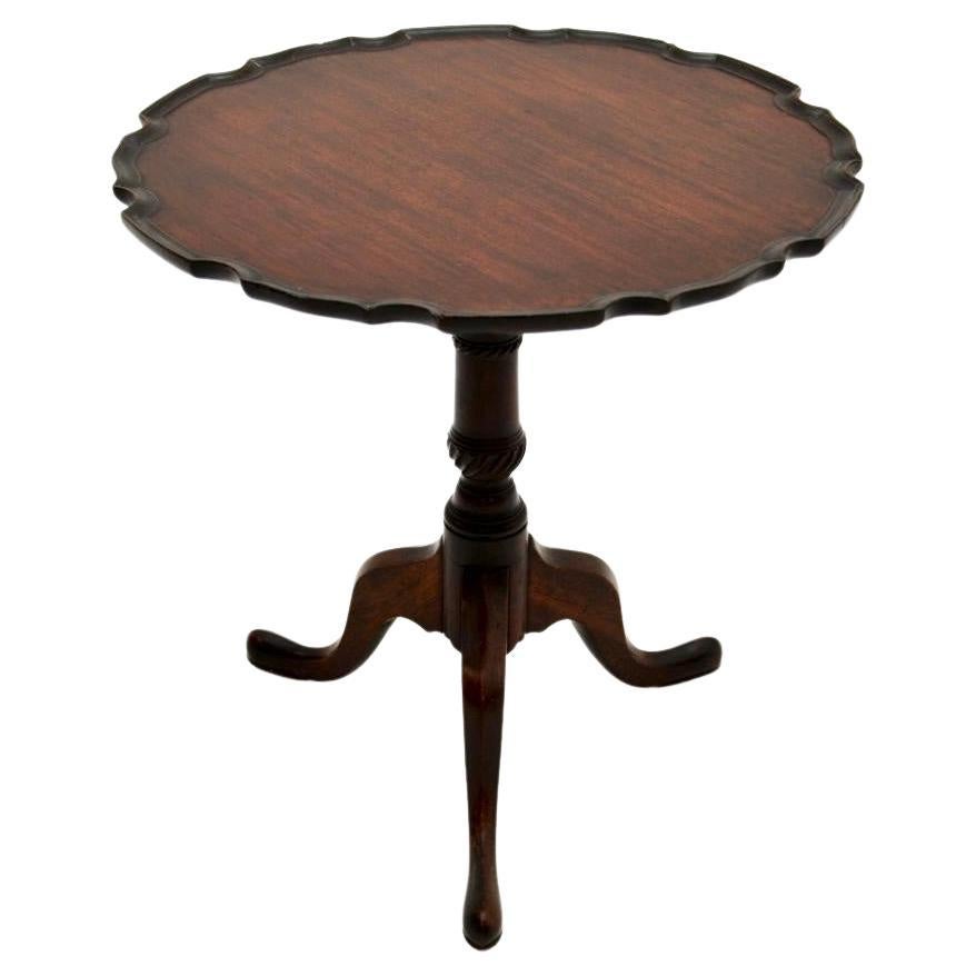 Antique Georgian Style Occasional Side Table For Sale