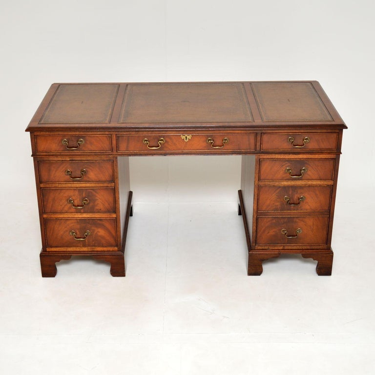 Antique Style Pedestal Desk For Sale at 1stDibs
