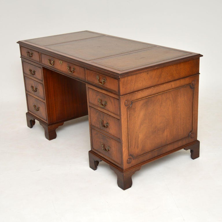 Antique Style Pedestal Desk For Sale at 1stDibs