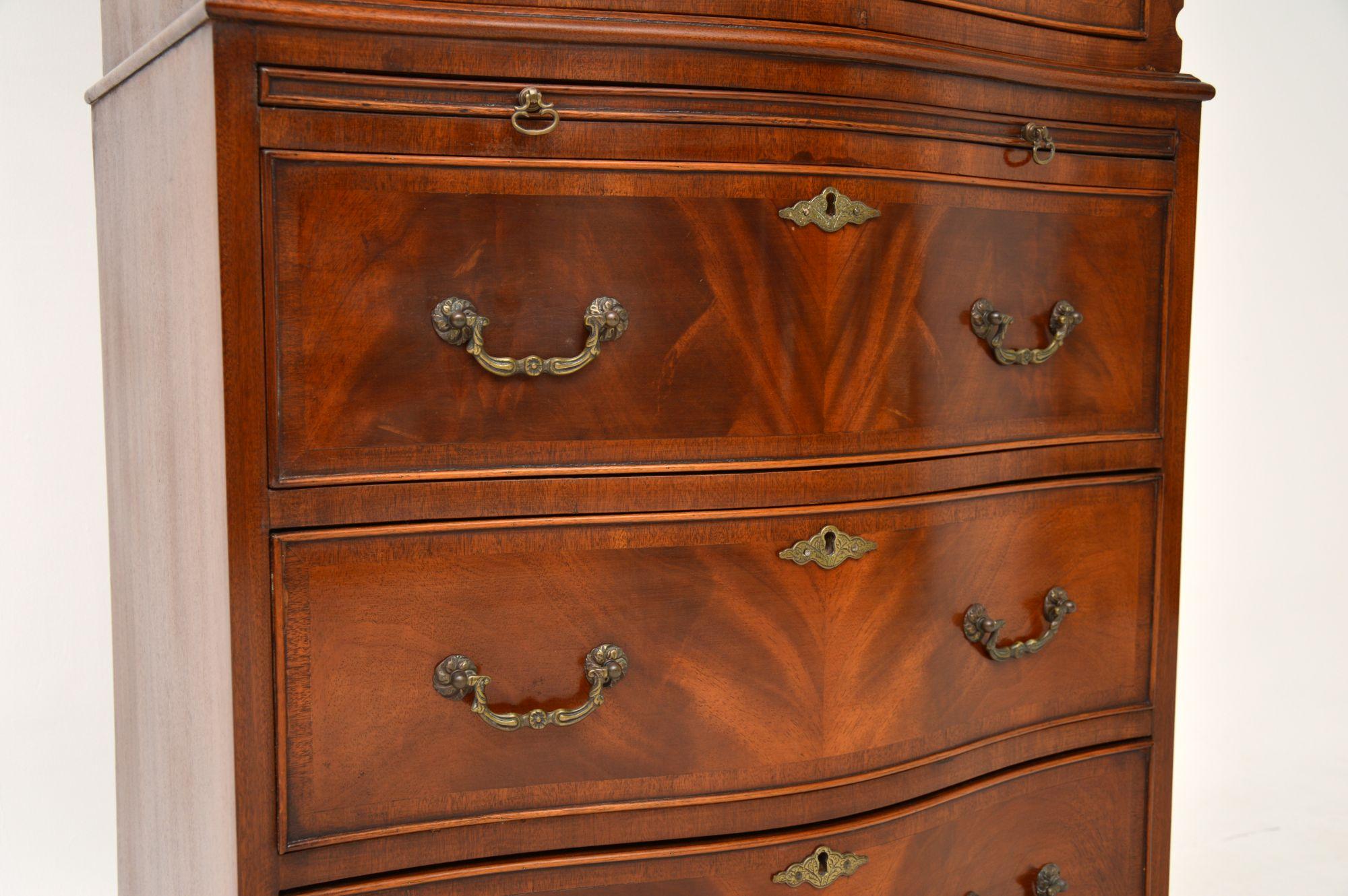 Antique Georgian Style Serpentine Fronted Chest on Chest 2