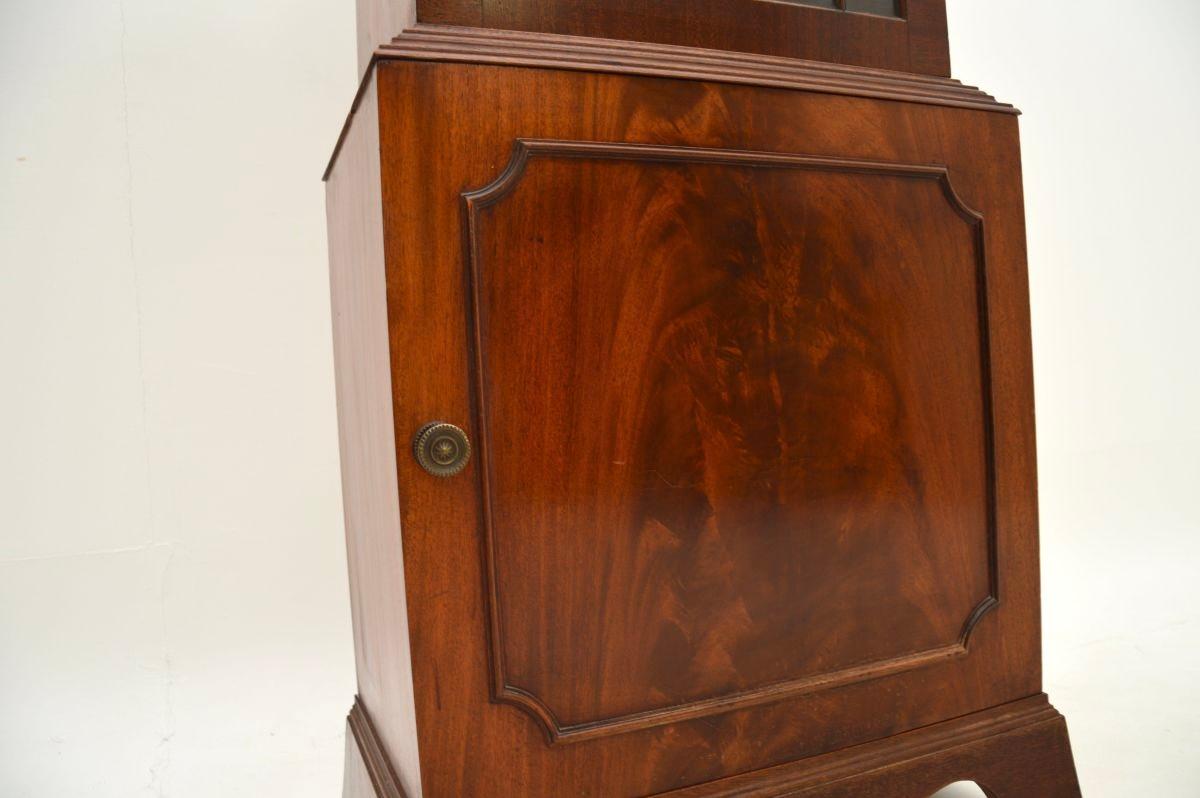 Antigua librería delgada de estilo georgiano en venta 1
