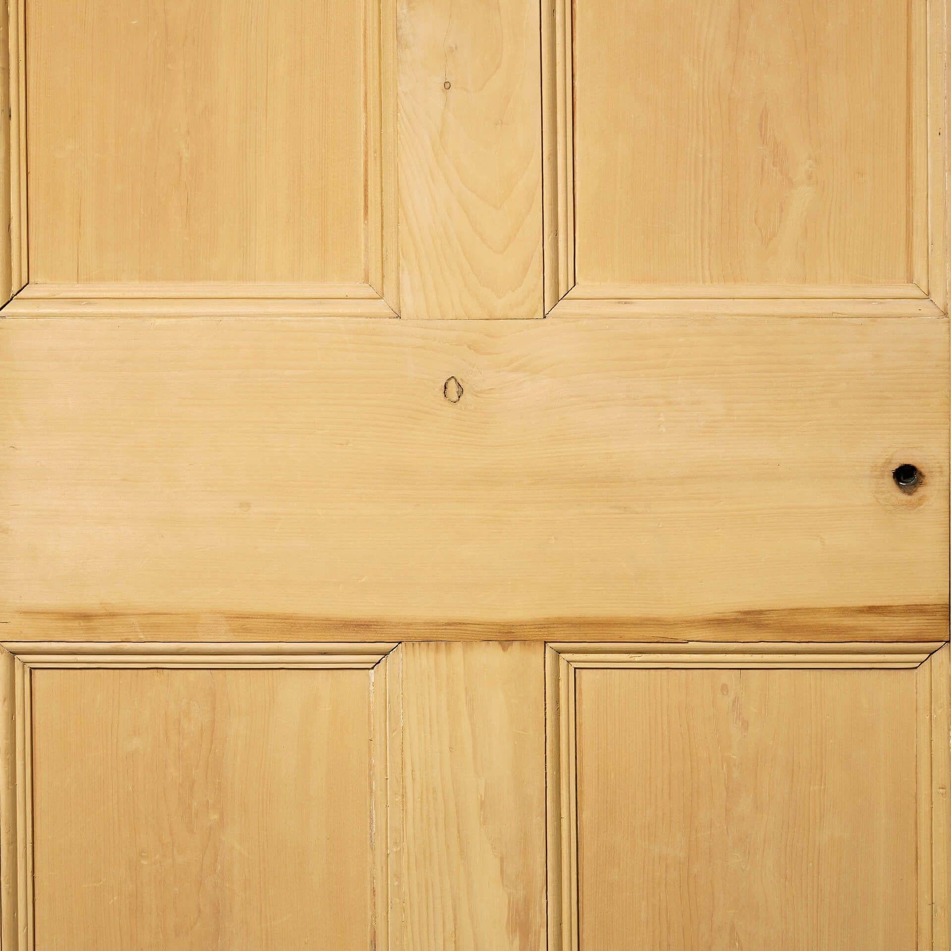 Puerta Interior Antigua de Pino Decapado Estilo Georgiano Inglés en venta