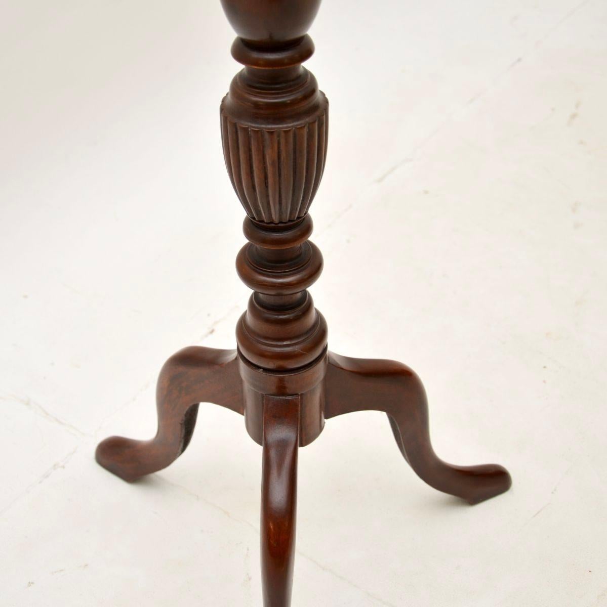 Mid-20th Century Antique Georgian Style Torchere / Plant Stand