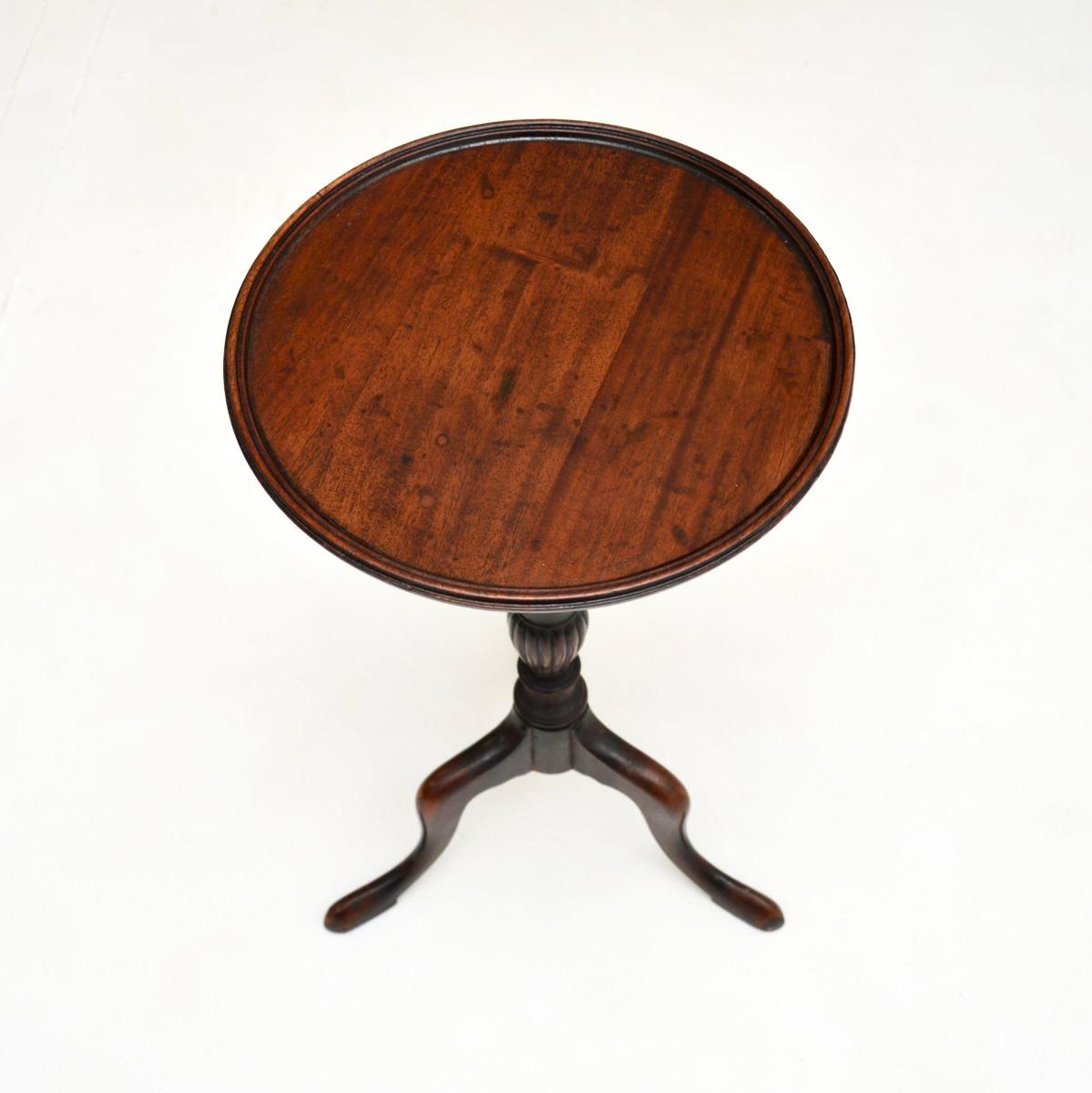 Britannique Table à vin de style géorgien ancien
