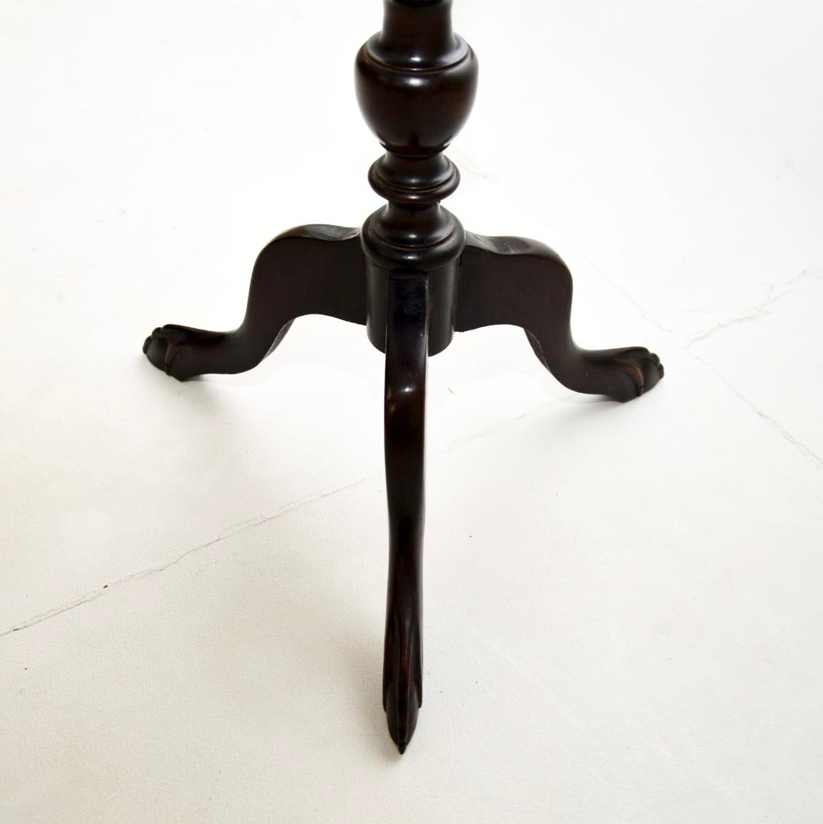 Early 20th Century Antique Georgian Style Wine Table For Sale