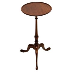 Table à vin de style géorgien ancien
