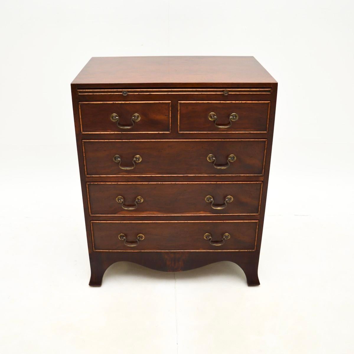 Antique Georgian Style Yew Wood Chest of Drawers For Sale 1