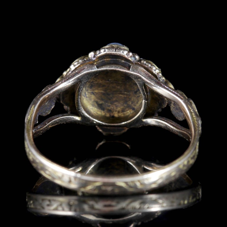 Antique Ring 18 Carat Gold Emerald Pearl, circa 1800