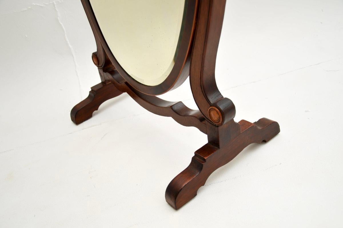Début du XIXe siècle Miroir de table géorgien ancien en vente