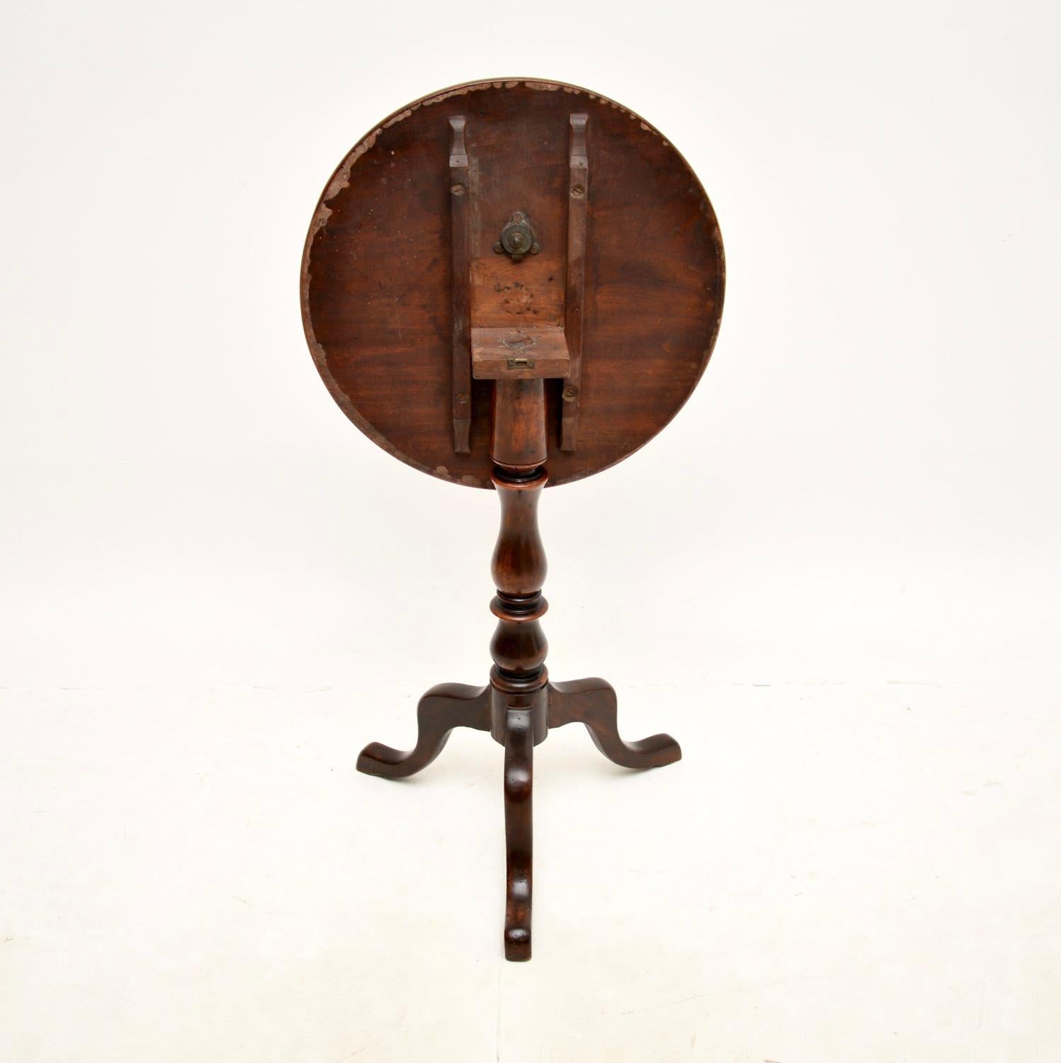 Late 18th Century Antique Georgian Tilt Top Occasional Table For Sale