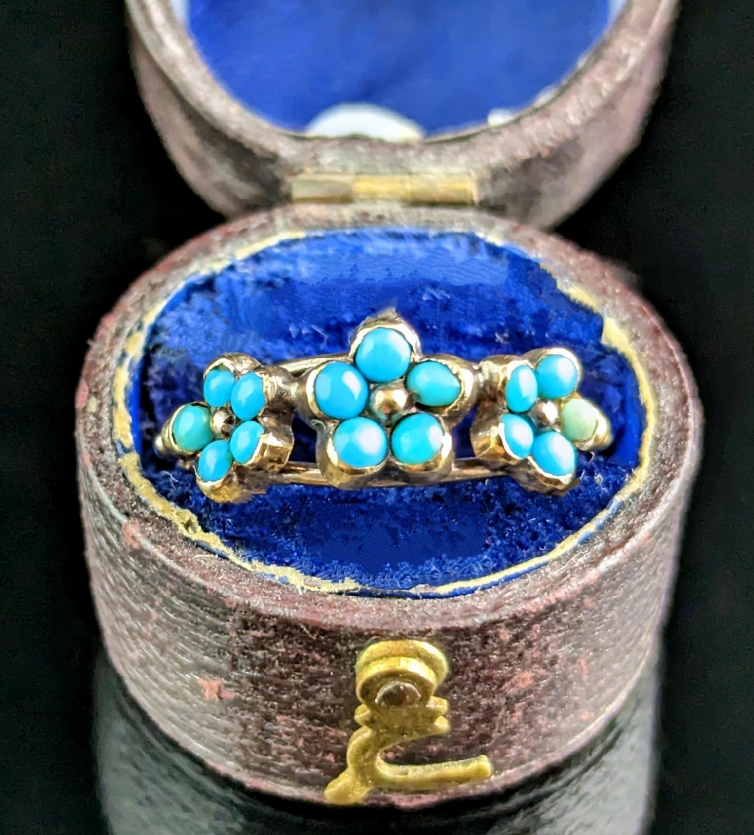 Cabochon Antique Georgian Triple Flower Ring, Forget Me Not, 18k Gold and Turquoise