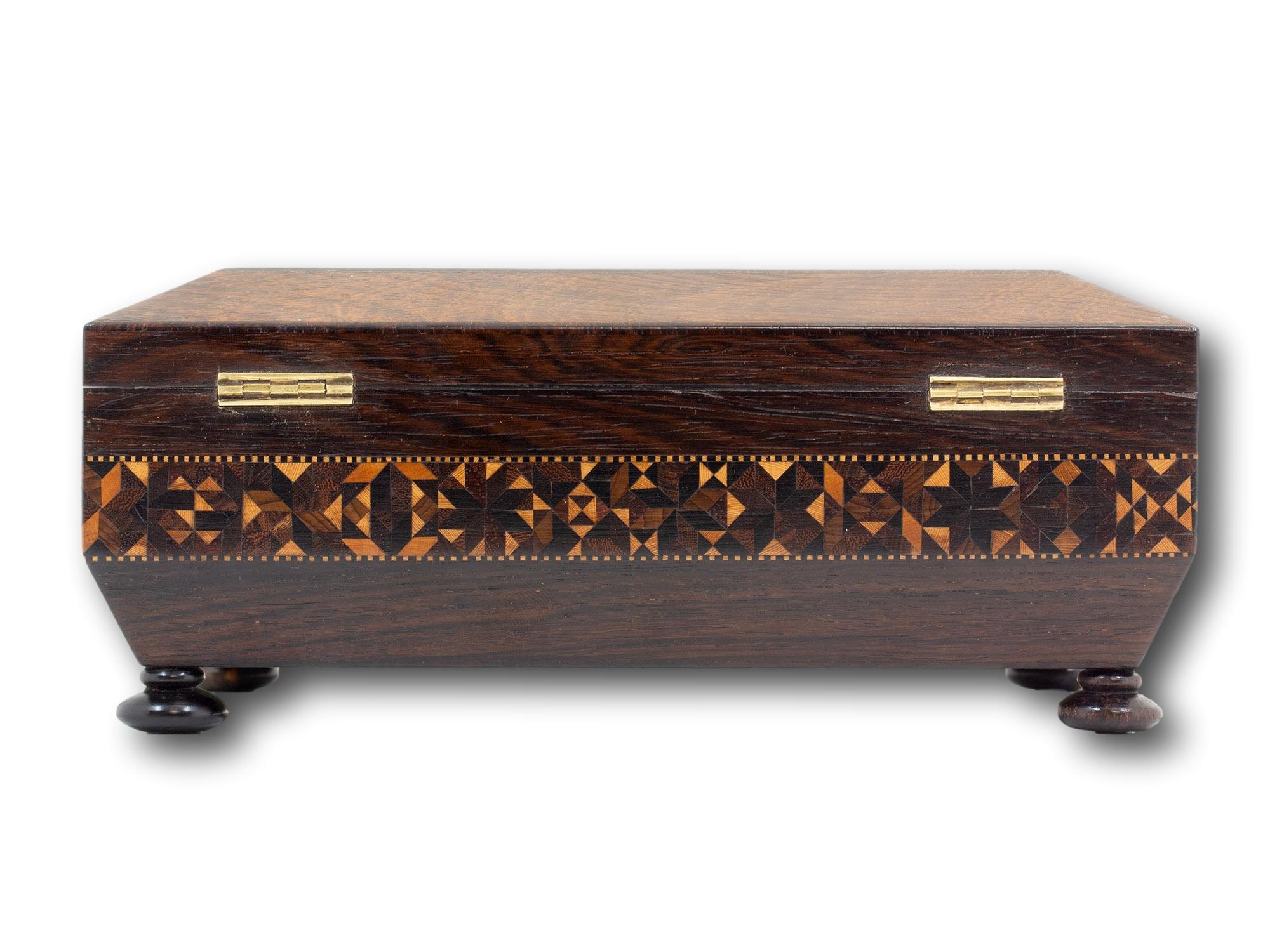 Antiguo Costurero Georgiano de Tunbridge Ware Tallado a mano en venta