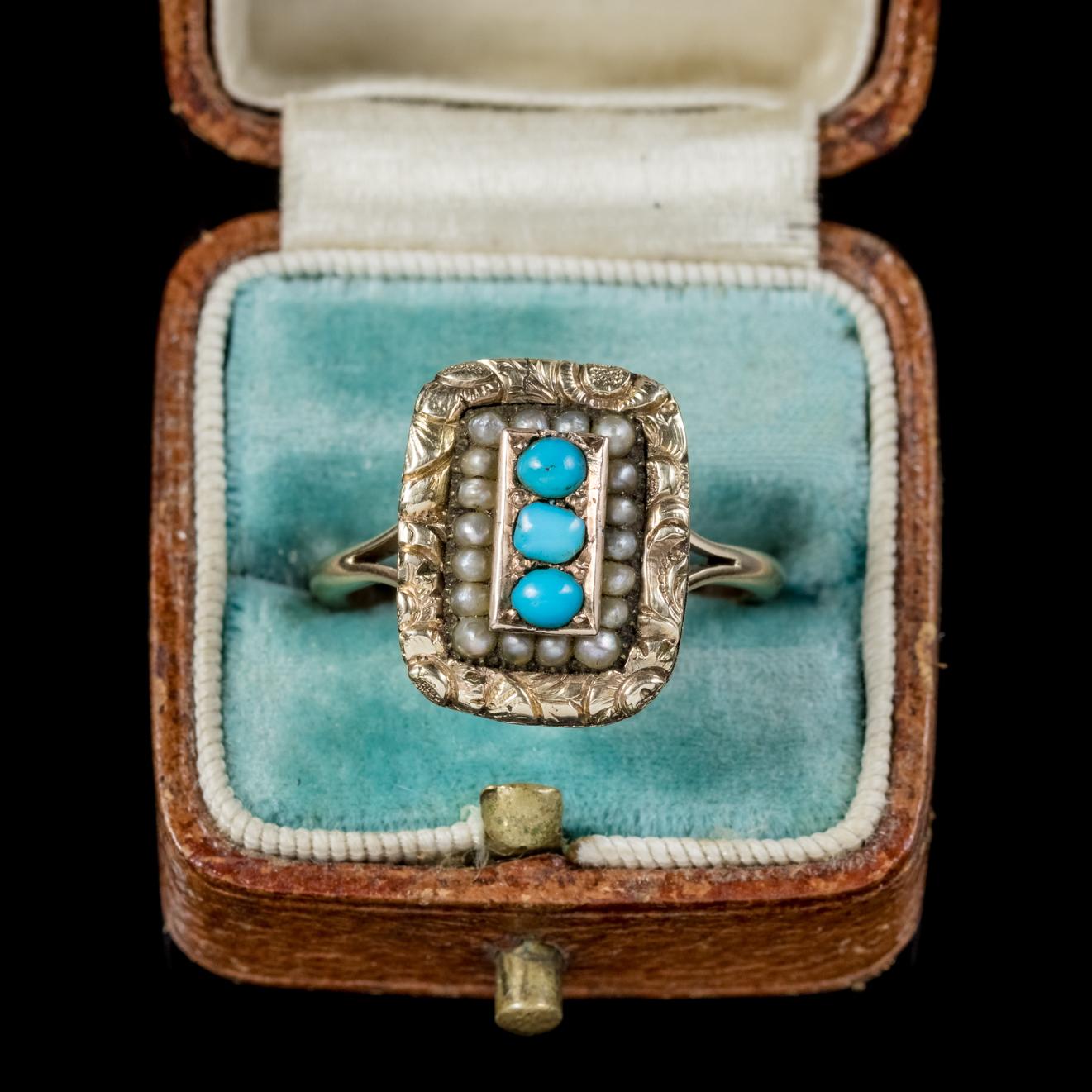 Antique Georgian Turquoise Pearl Ring 18 Carat Gold, circa 1830 For Sale 2