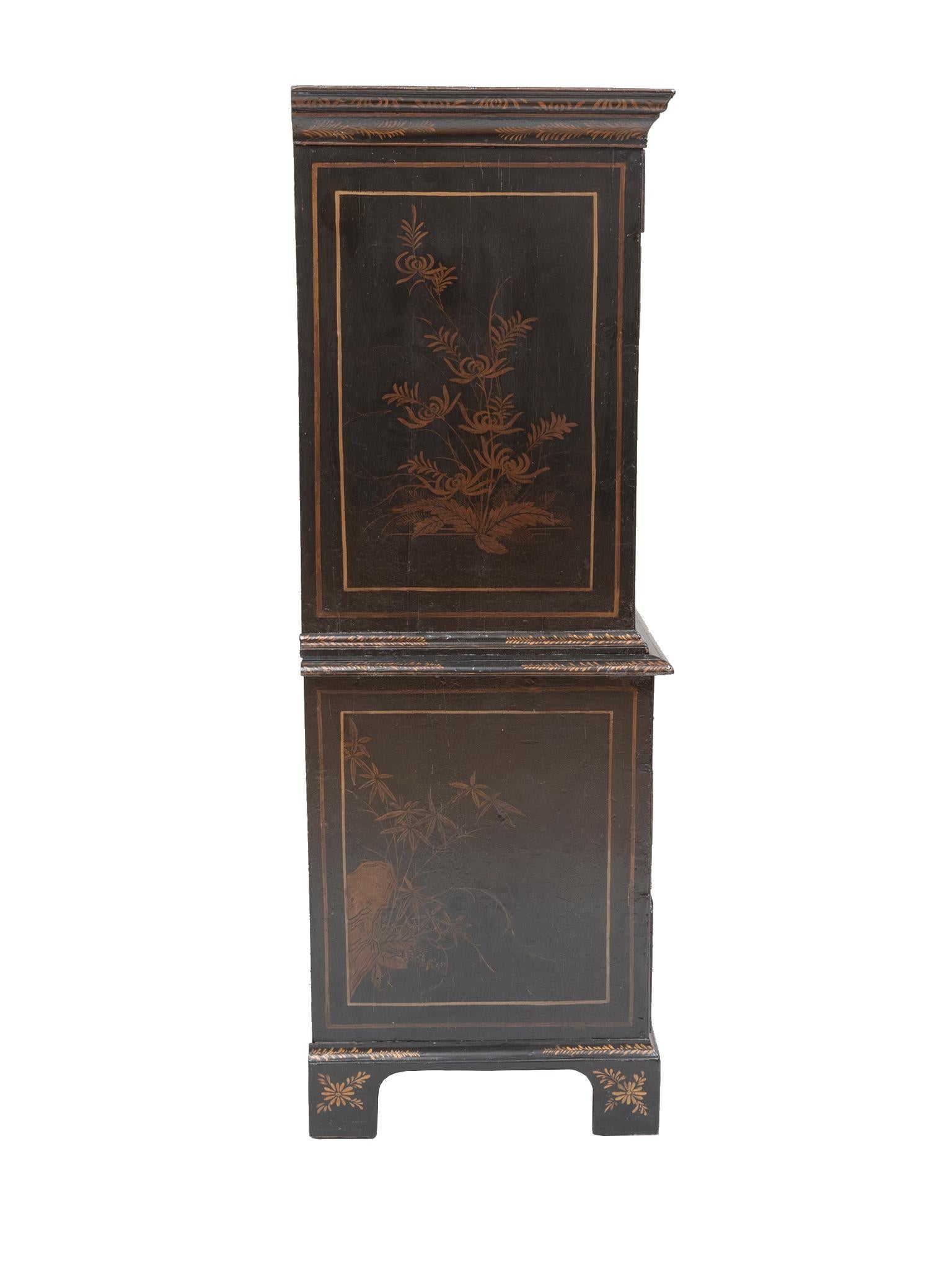 English Antique Georgian Varnished Chest of Drawers