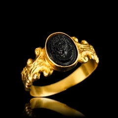 Antique Georgian/Victorian Cameo Ring Roman Style 18ct Gold - Early 19th Century