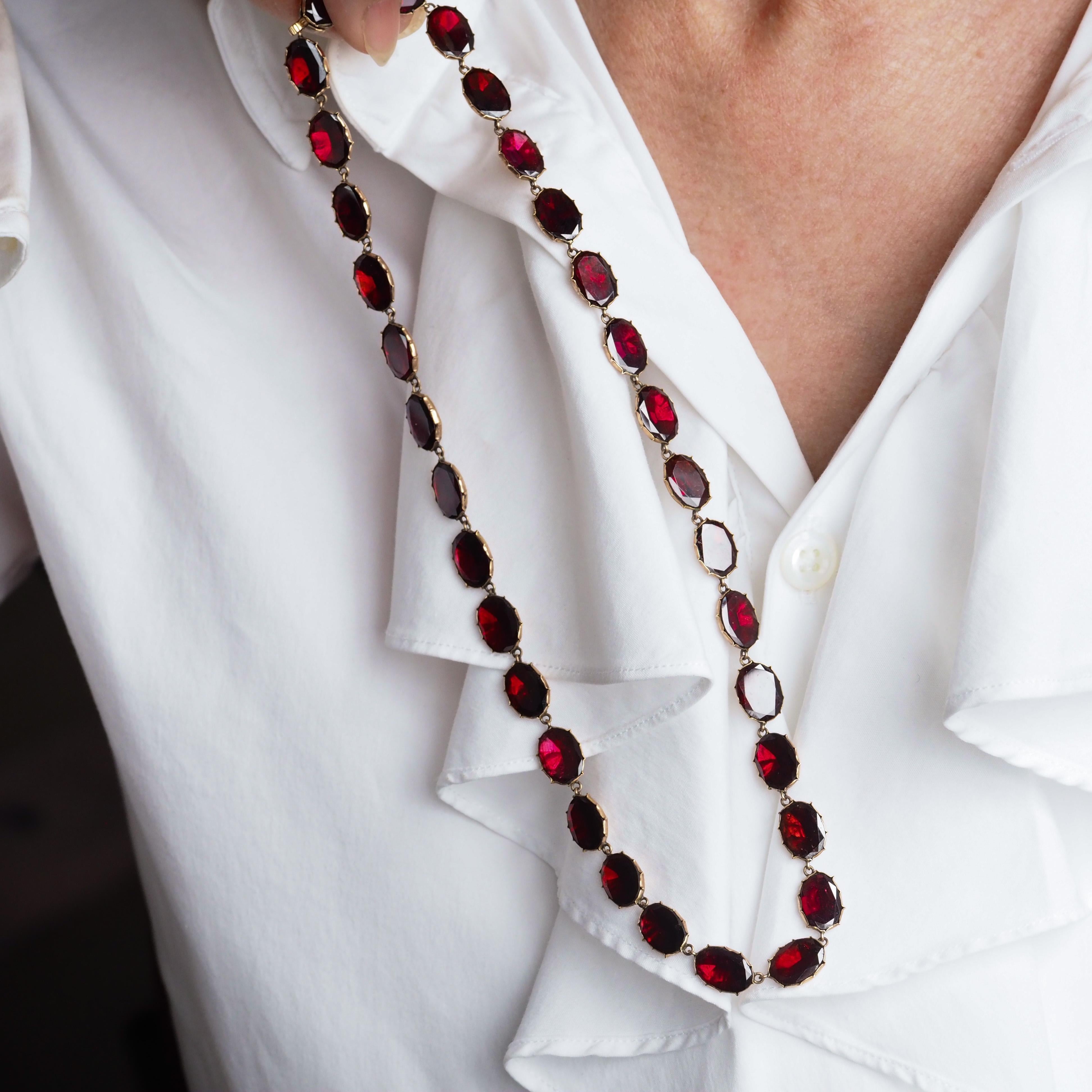 Antique Georgian/Victorian Garnet Riviere Necklace 9K Gold - Early 19th c. en vente 3