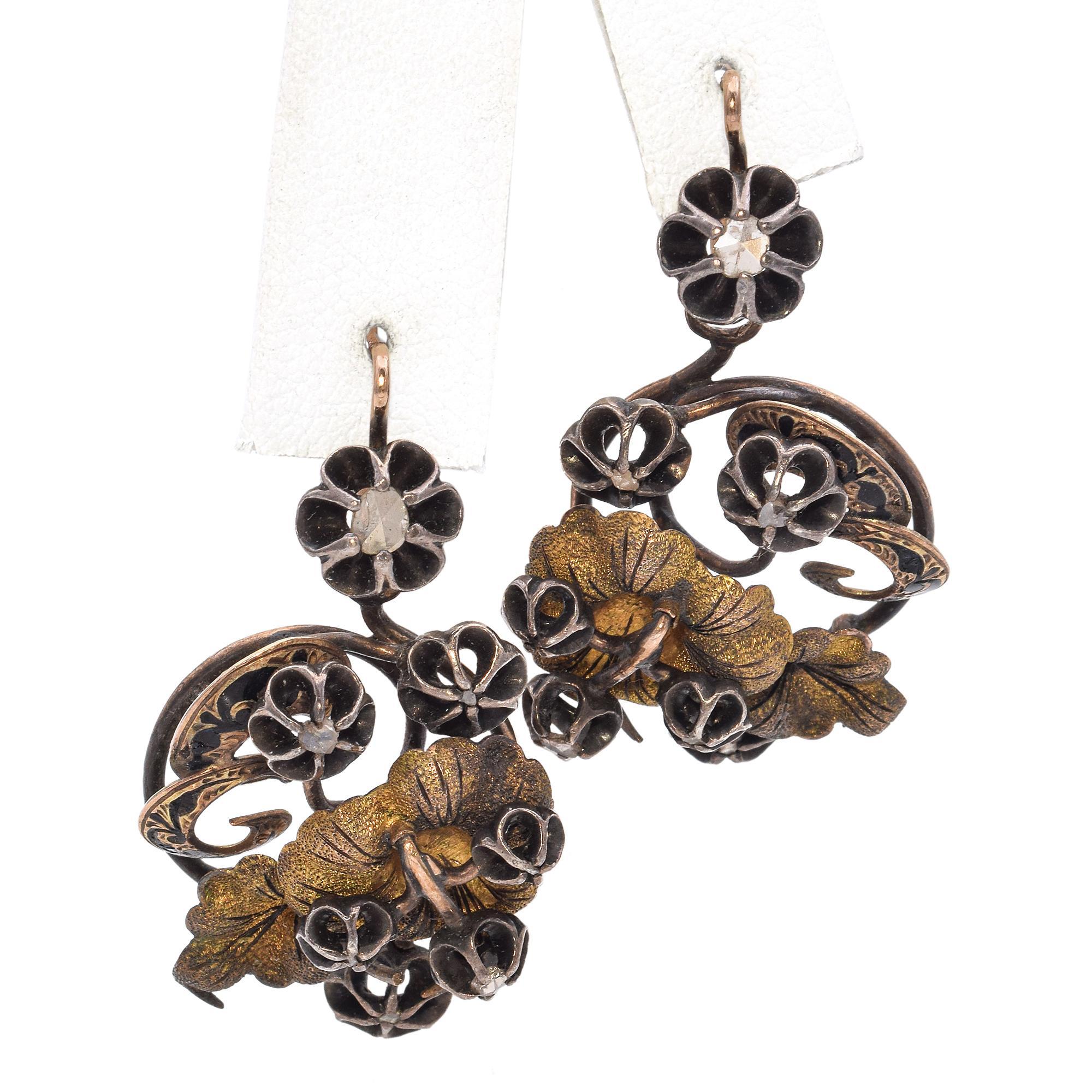 Boucles d'oreilles et pendentifs en diamant taillé en rose à motif de vigne de l'Antiquité géorgienne Bon état - En vente à New York, NY