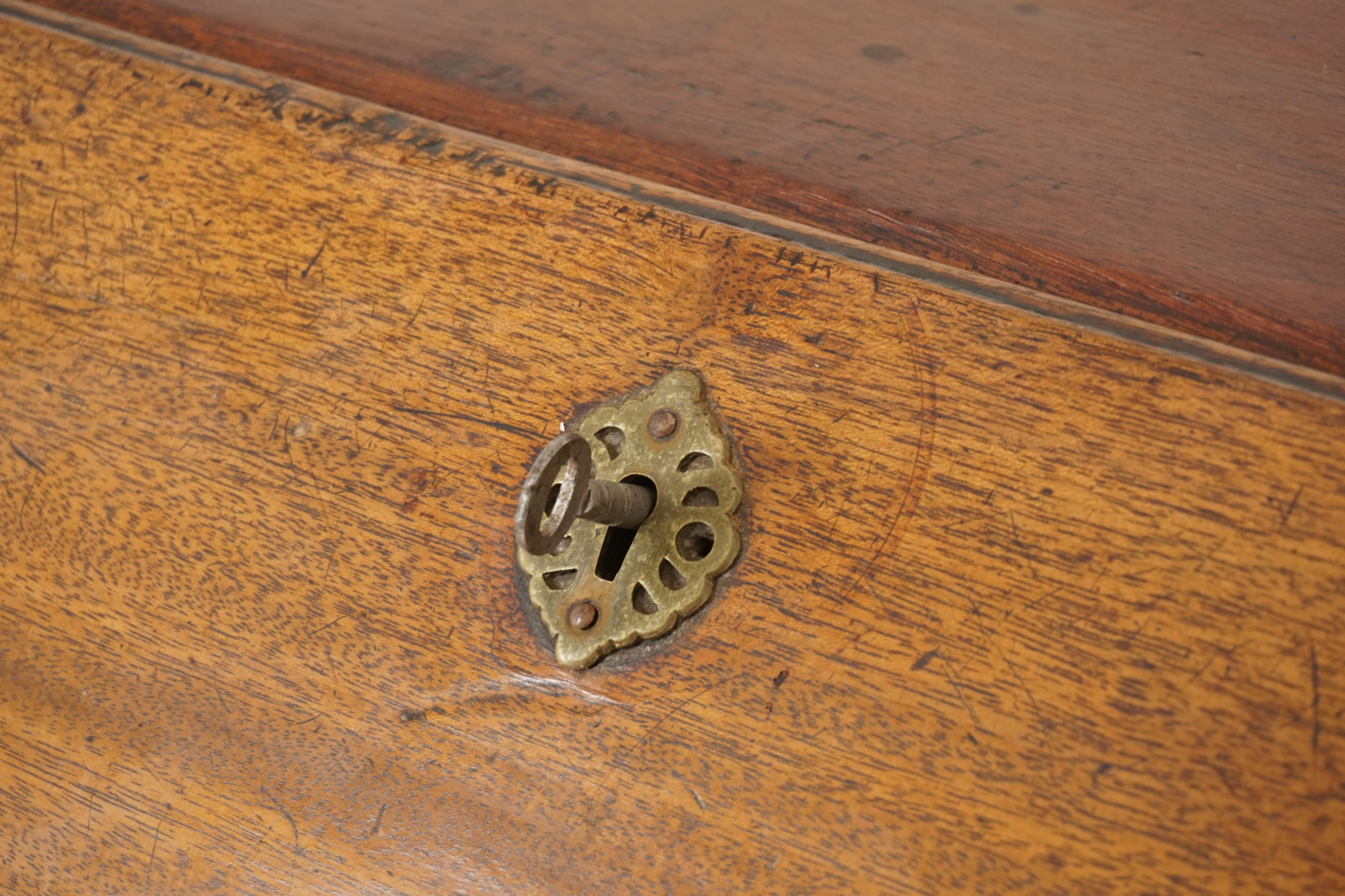 Antique Georgian Walnut Slant Front Desk, Bureau, Scotland 1810, H528 For Sale 4