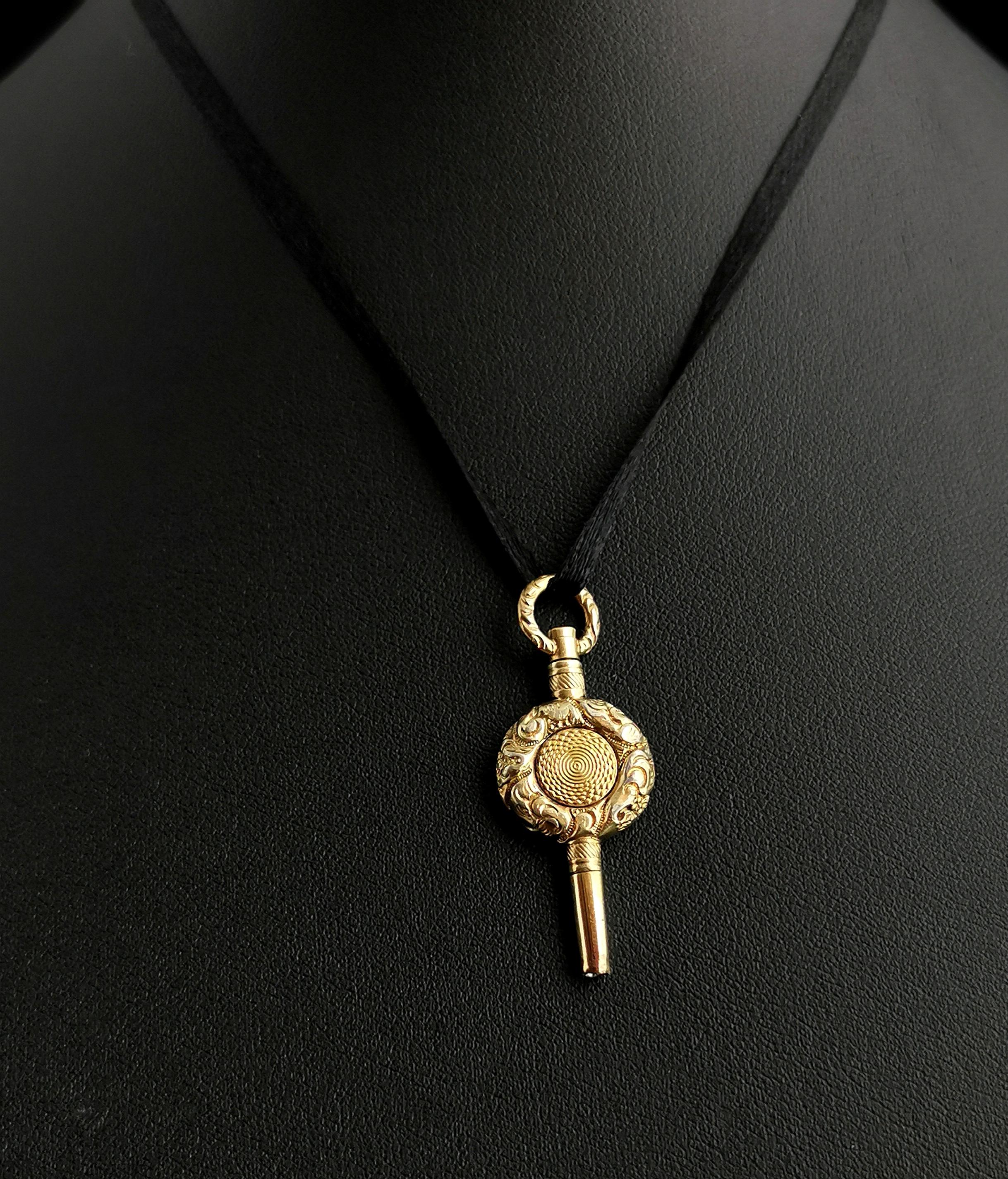 Antique Georgian Watch Key, Pendant, 18k Gold Plated In Fair Condition In NEWARK, GB
