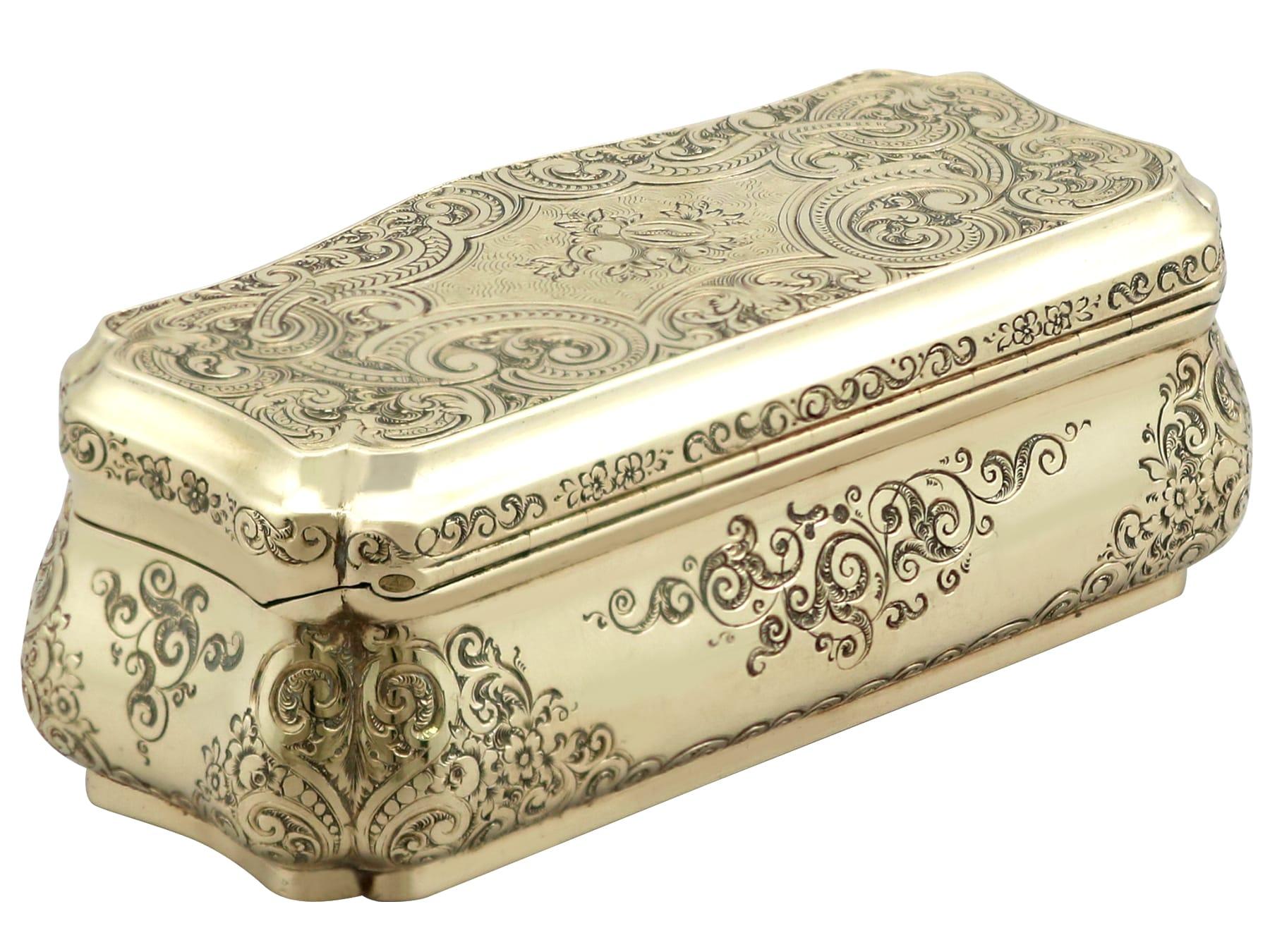 Tabatière allemande ancienne en or 14 carats datant d'environ 1850 en vente 1
