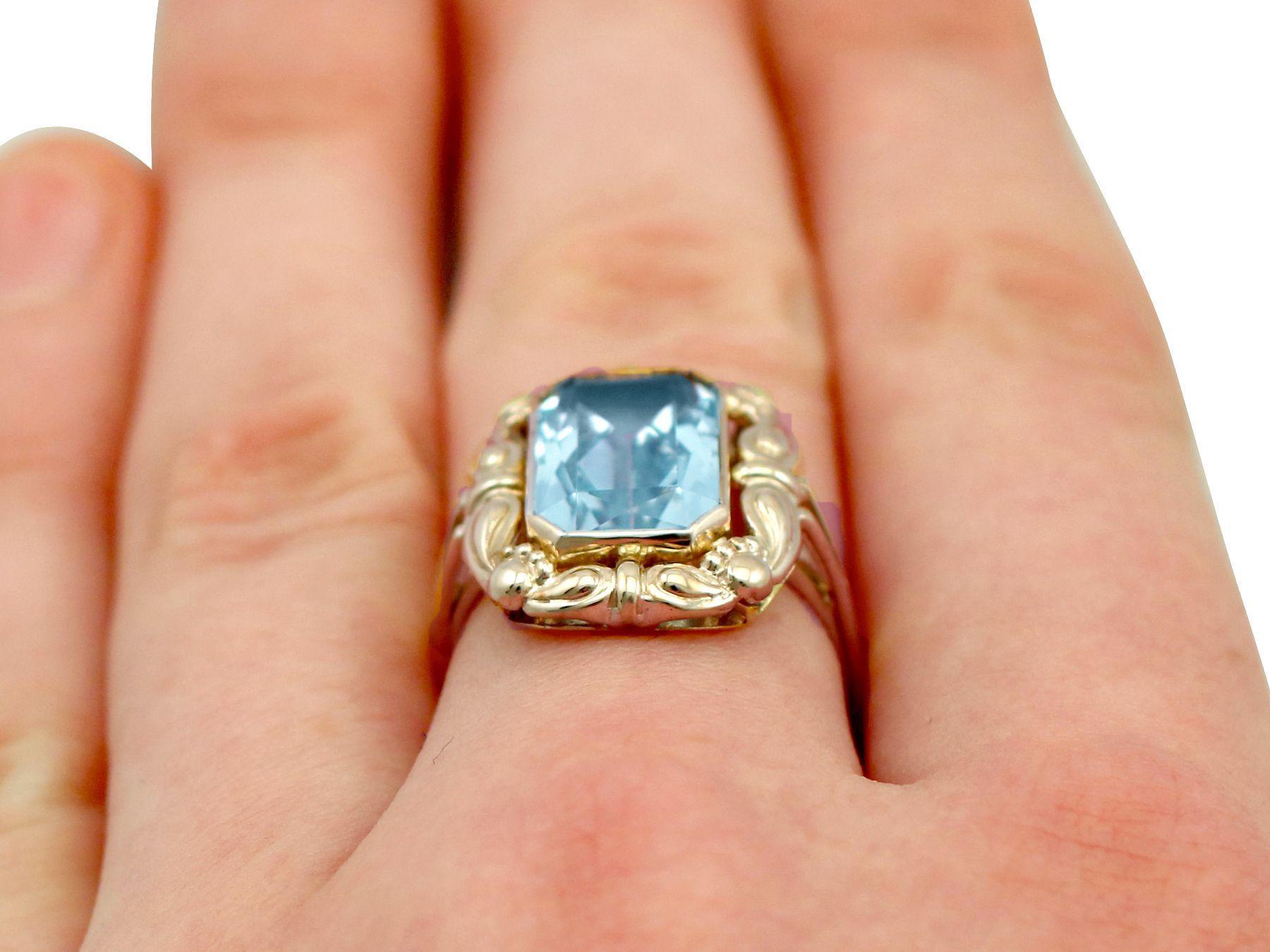 Antique German 4.10 Carat Emerald Cut Aquamarine and Yellow Gold Cocktail Ring For Sale 1
