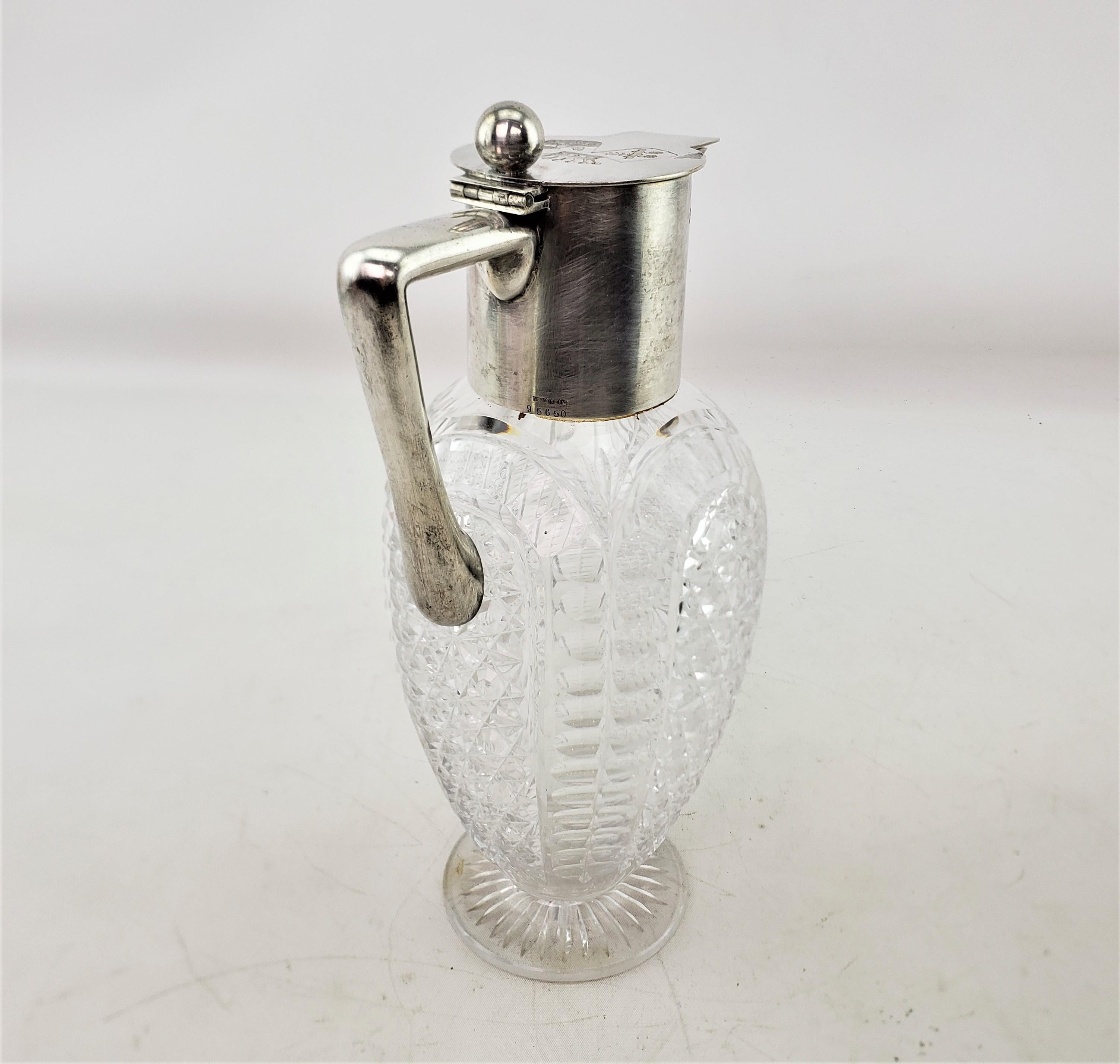 Antigua jarra o cántaro alemán de clarete de plata 800 y cristal tallado con diamantes Silver en venta