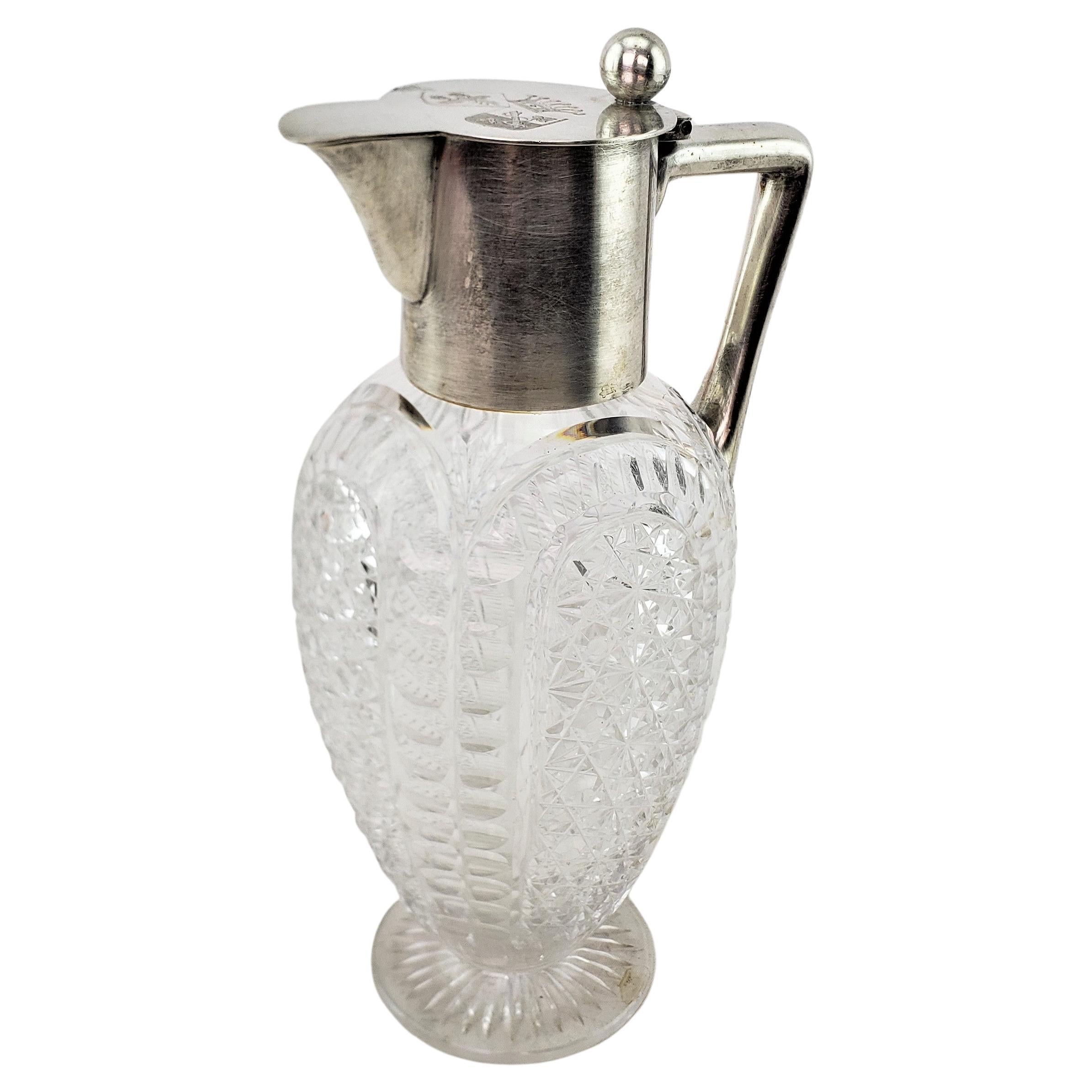 Antigua jarra o cántaro alemán de clarete de plata 800 y cristal tallado con diamantes en venta