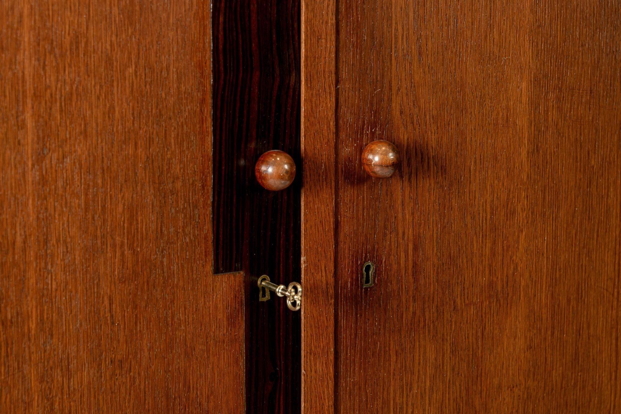 Armoire ancienne Art déco allemande des années 1930 en vente 3