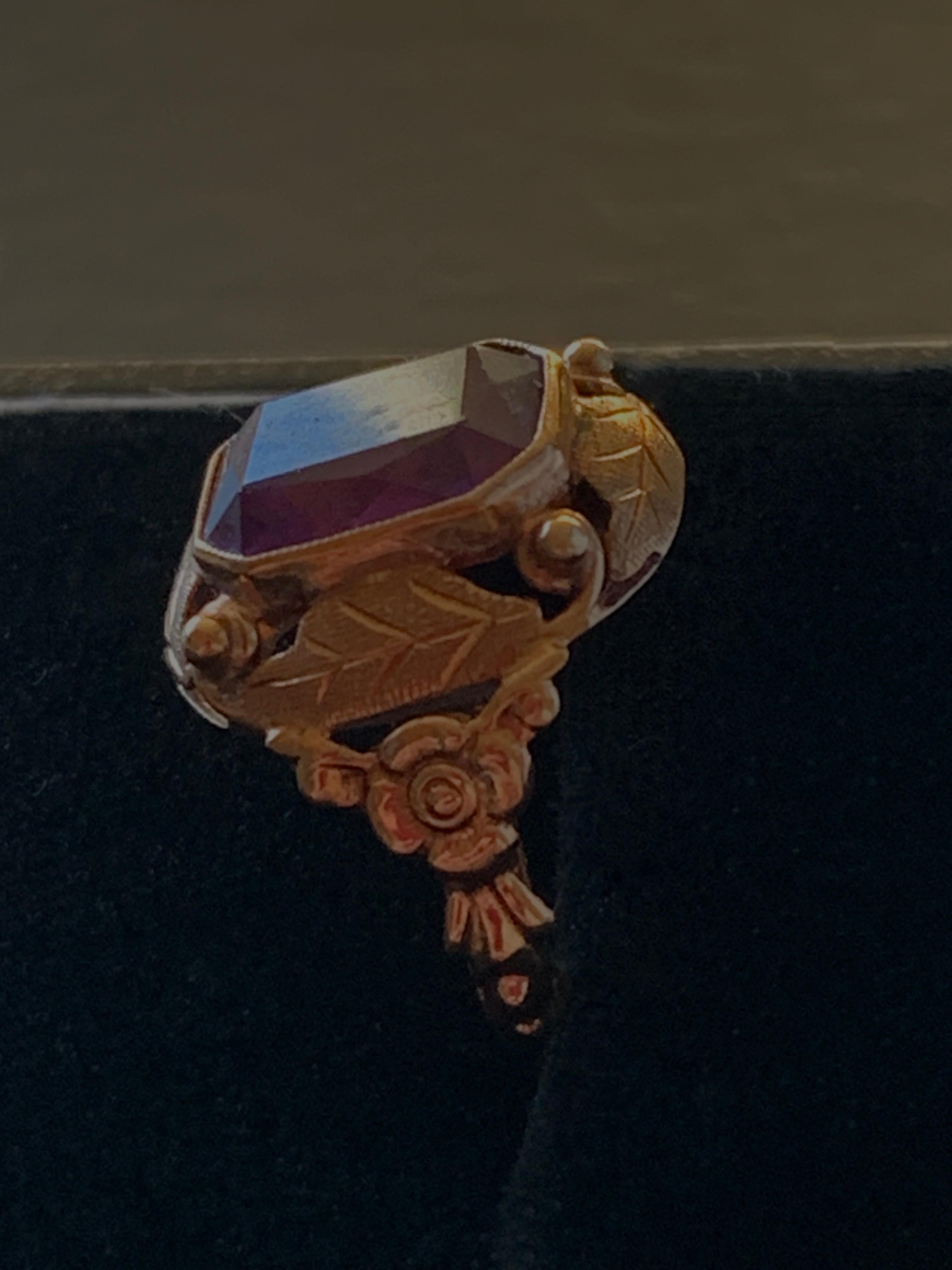 Taglio radiant Anello di ametista antico in stile Art Nouveau tedesco in vendita