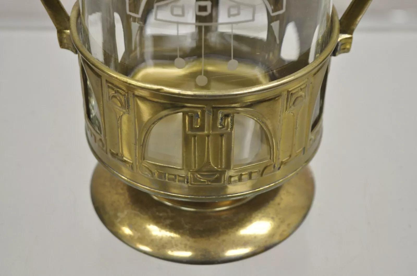 Laiton Ancienne roulette à picots en métal, en laiton et verre gravé, de style Art Nouveau allemand en vente