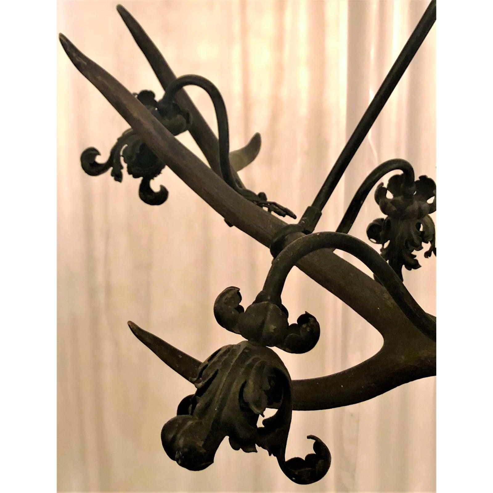 Antique German Bavarian Carved Wood Tavern Chandelier, circa 1890 In Good Condition In New Orleans, LA