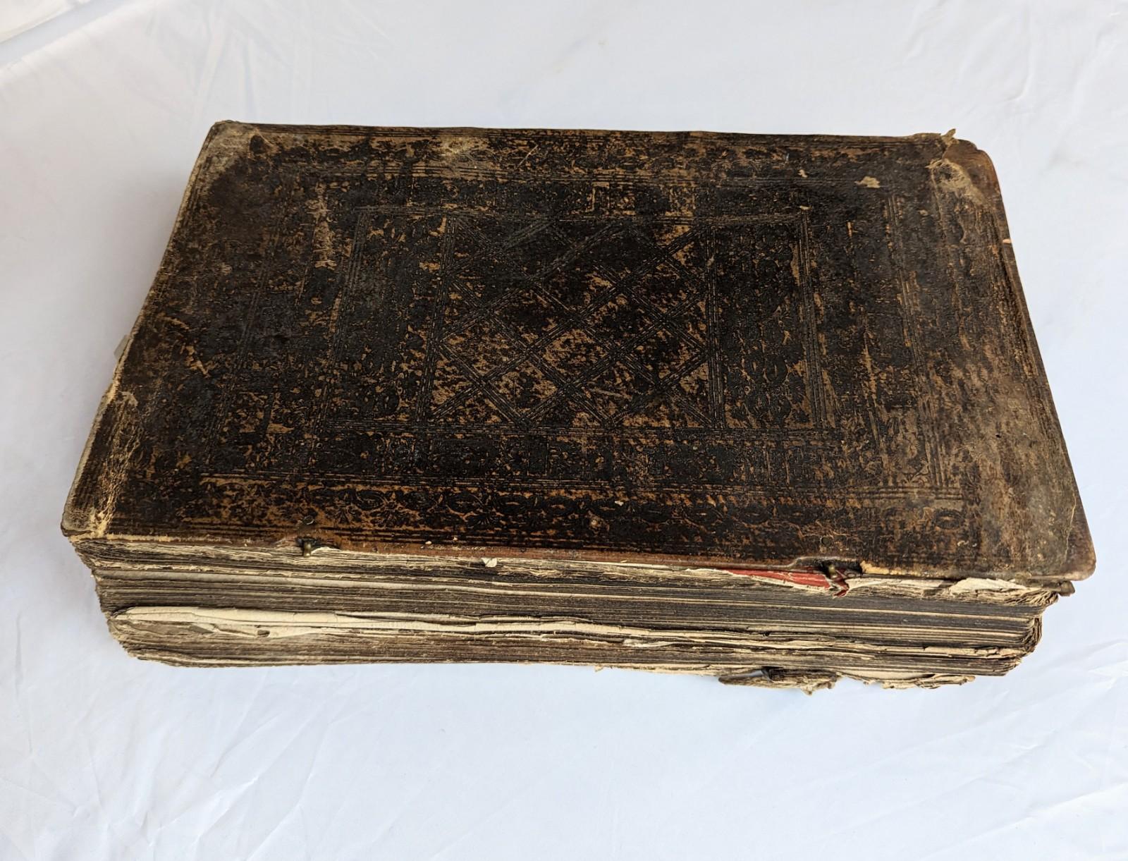 Antique Bible allemande de 1738 Martin Luther Antique Old and New Testament - Allemagne d'Europe en vente 1