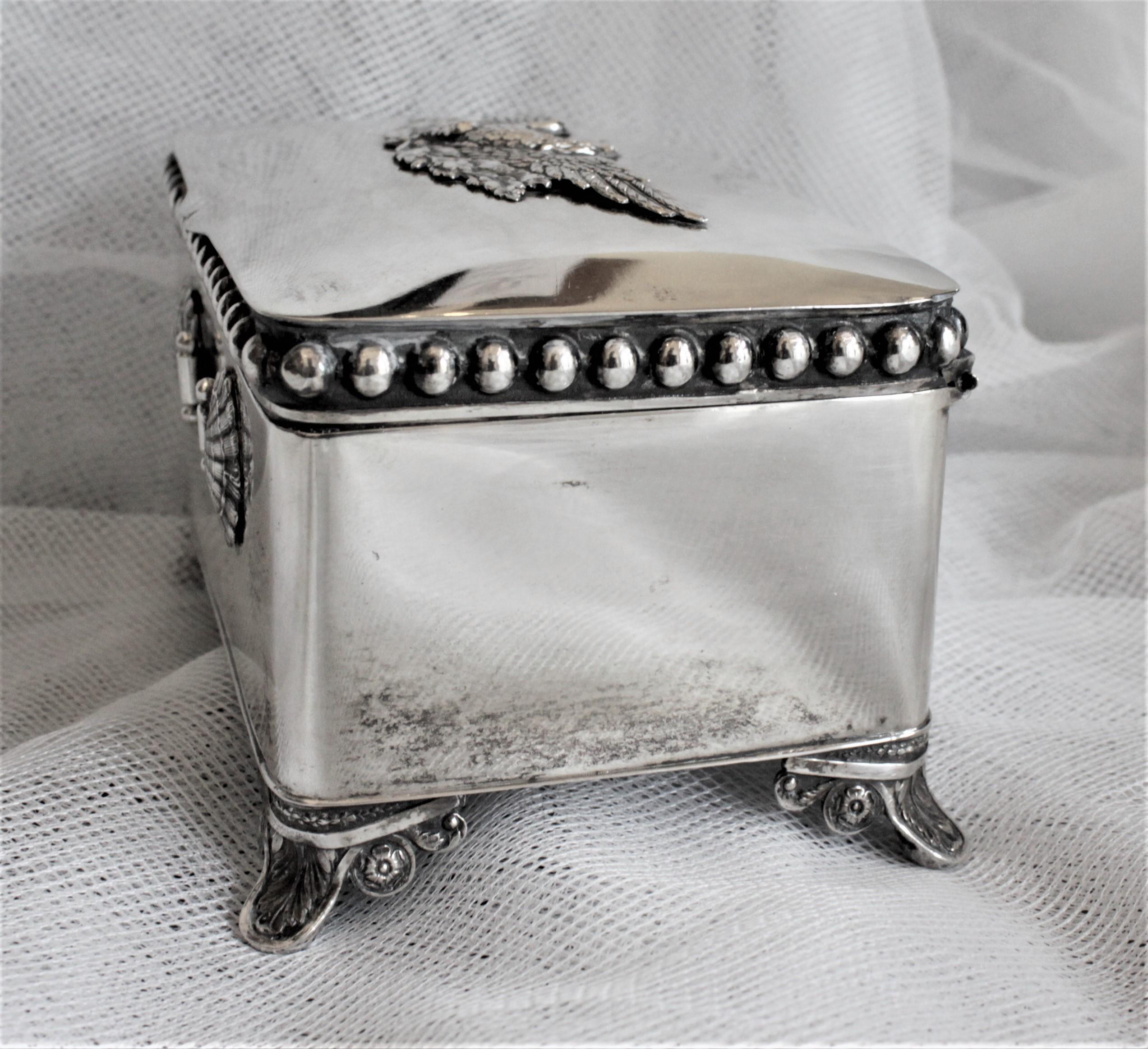 Ancienne boîte à sucre ou coffret à sucre allemand Biedermeier en argent sur pied en vente 2