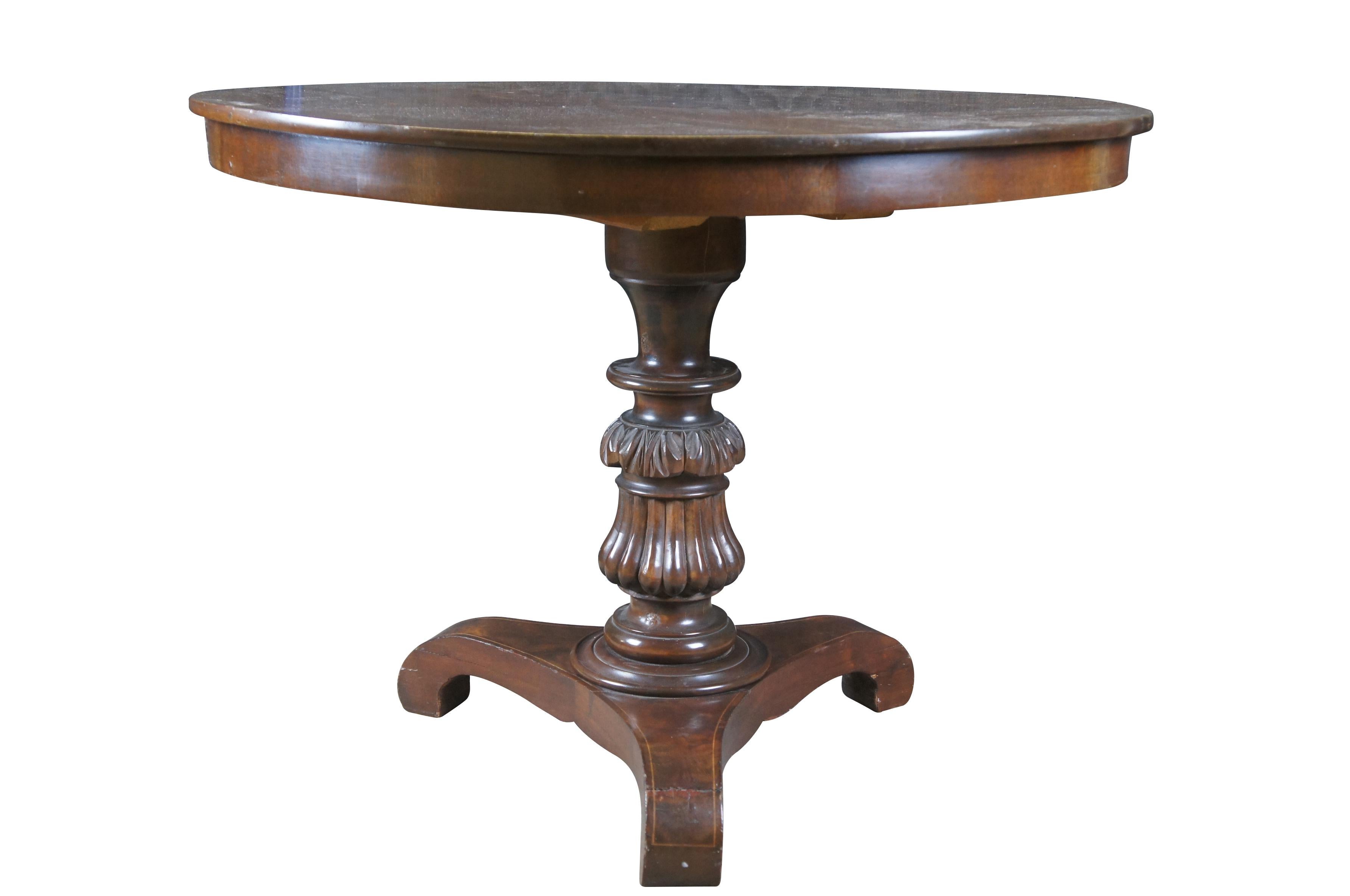 Ancienne table centrale Biedermeier allemande ronde incrustée en acajou 36 po. État moyen - En vente à Dayton, OH