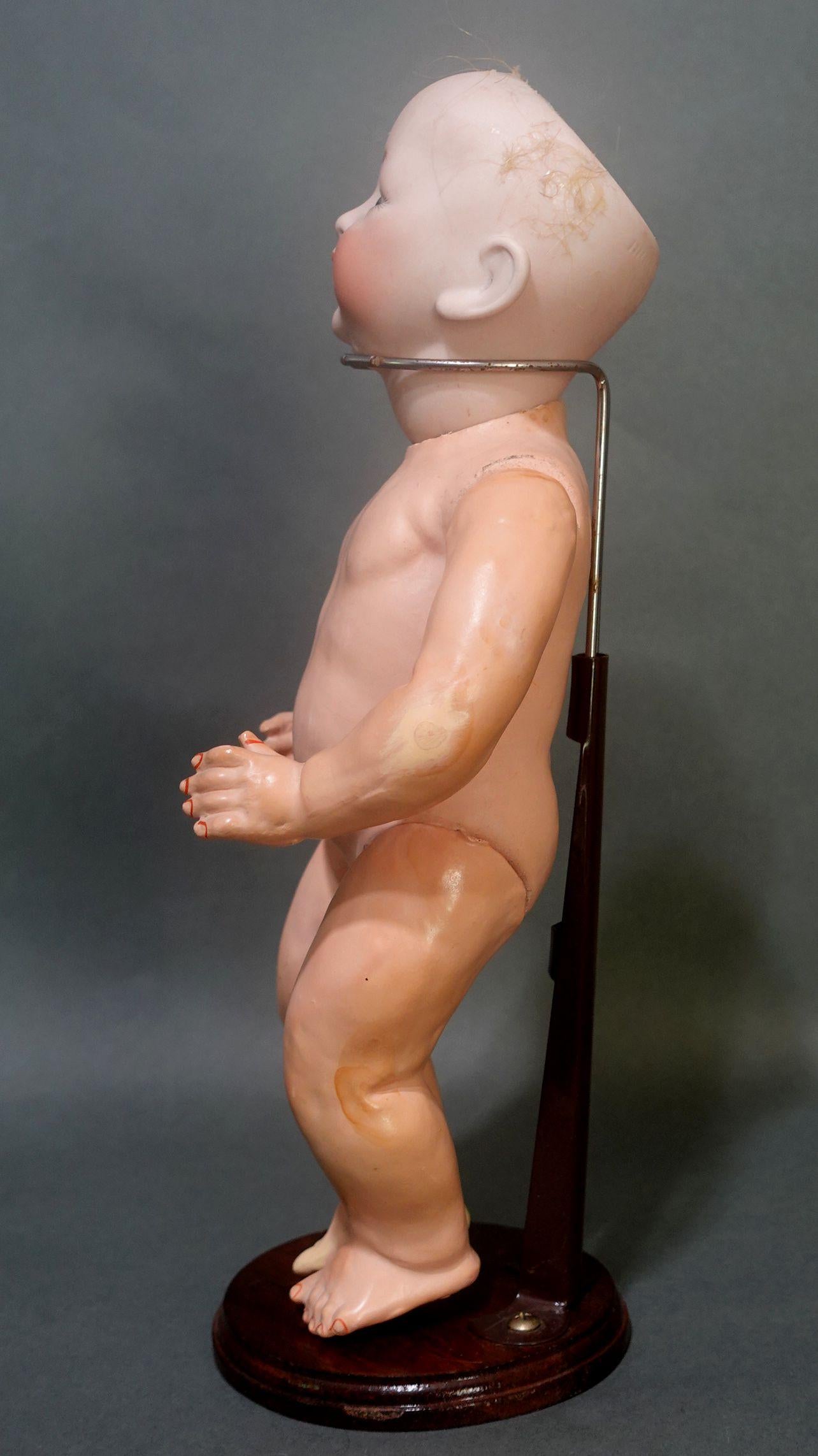 Antike deutsche Biskuit-Puppe #152/4 Happy Character Baby von Hertel Schwab im Zustand „Gut“ im Angebot in Norton, MA