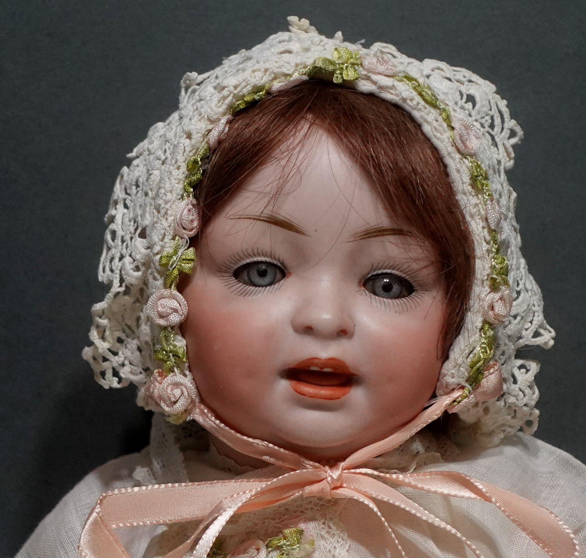 Antike deutsche Biskuit-Puppe #152/4 Happy Character Baby von Hertel Schwab Ric#005 (Gebürstet) im Angebot