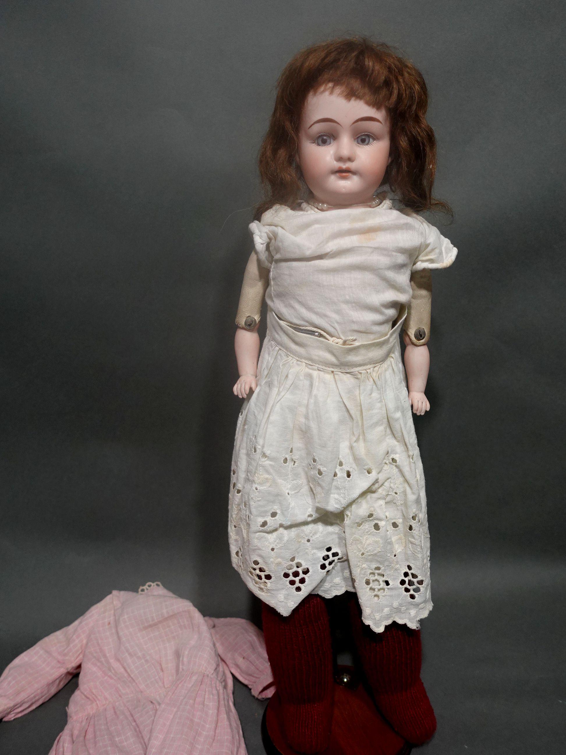 Ancienne poupée allemande bisque Doll A & M Armand Marseille, Ric#006 Bon état - En vente à Norton, MA