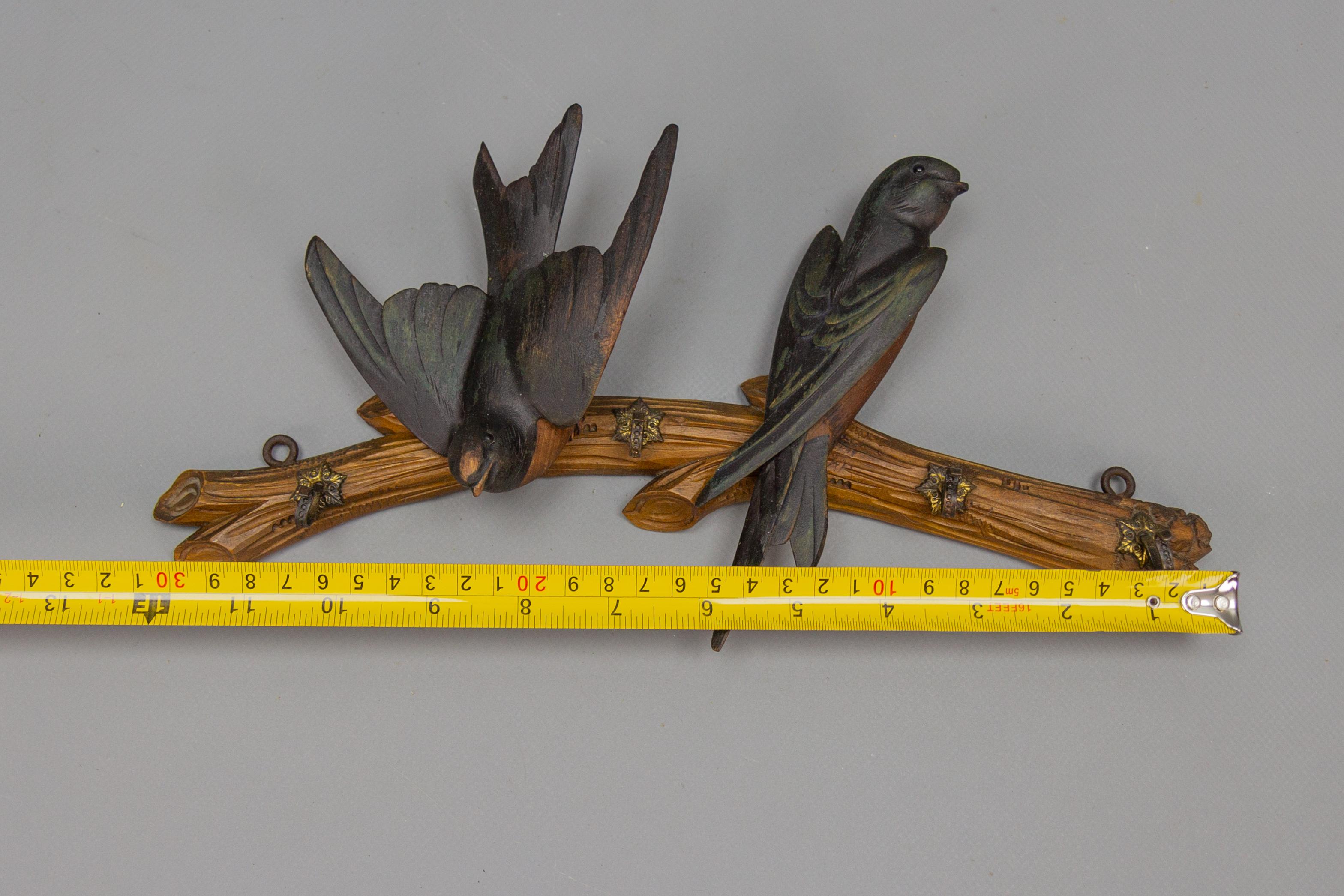 Antique German Black Forest Wood Carving Swallows Key Holder, Early 20th Century 10