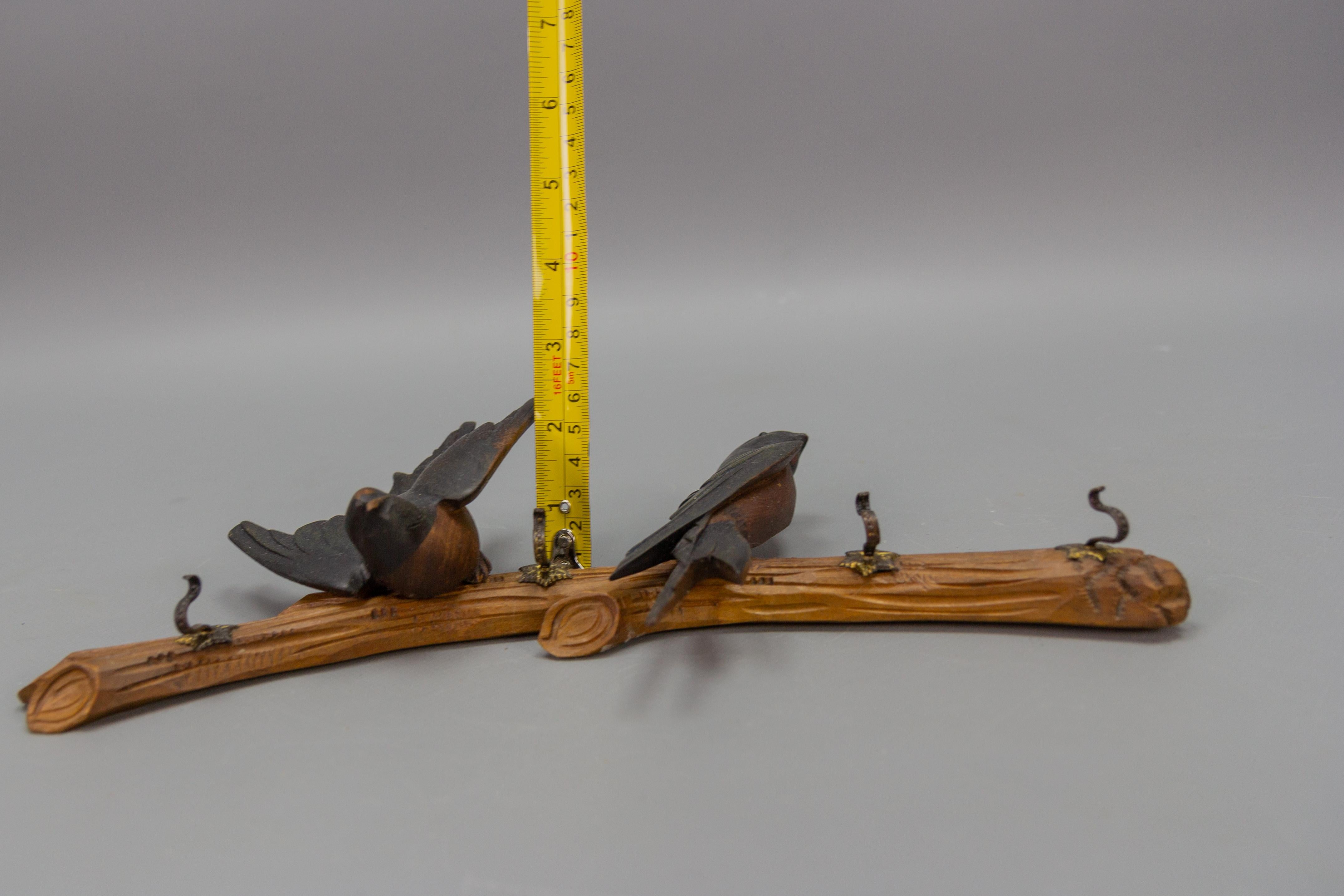 Antique German Black Forest Wood Carving Swallows Key Holder, Early 20th Century 12