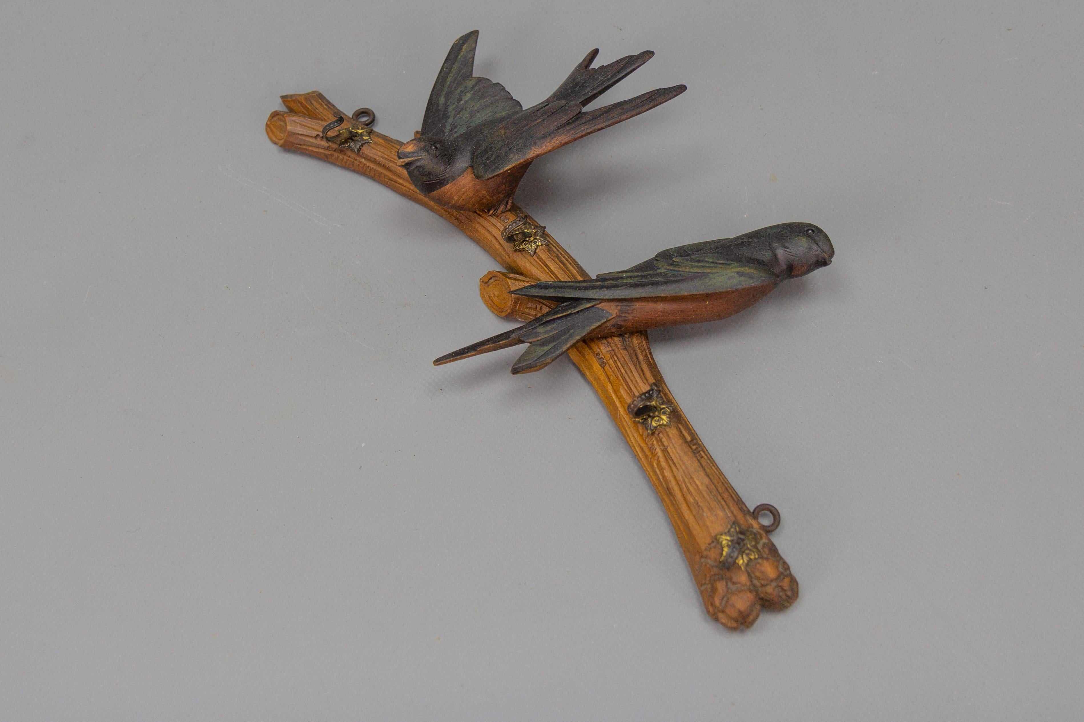 Antique German Black Forest Wood Carving Swallows Key Holder, Early 20th Century 3
