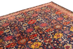Antiker deutscher blauer und roter Teppich mit Blumenmuster von Teppich & Kelim