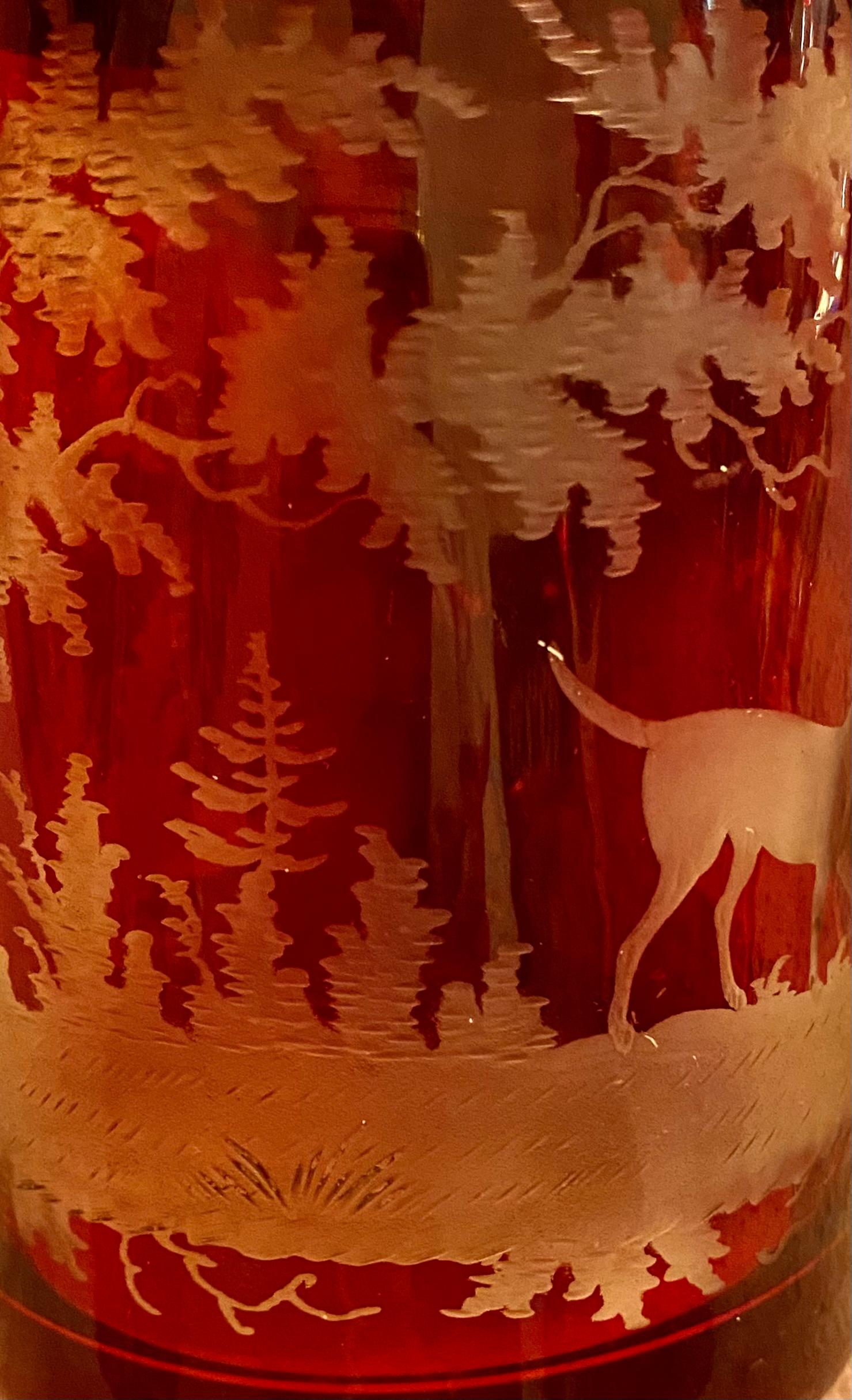 Stein à bière allemand ancien en verre flash rouge gravé de Bohème - Krug allemand en rubis  en vente 7
