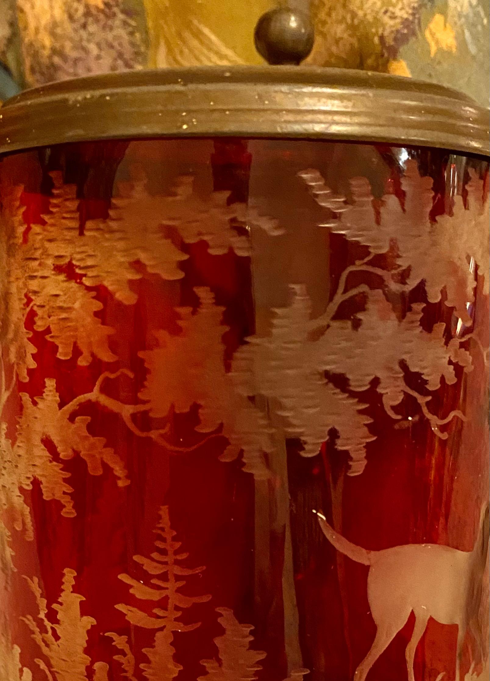 Stein à bière allemand ancien en verre flash rouge gravé de Bohème - Krug allemand en rubis  en vente 9