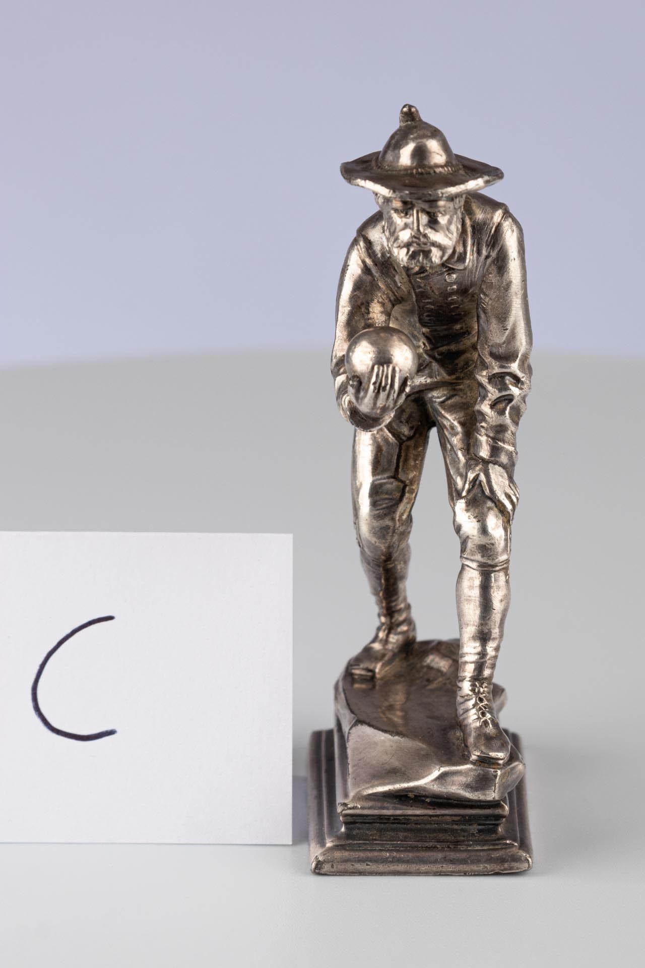 Ancienne figurine de bowling allemande Britannia en métal argenté par WMF, vers 1900 en vente 4