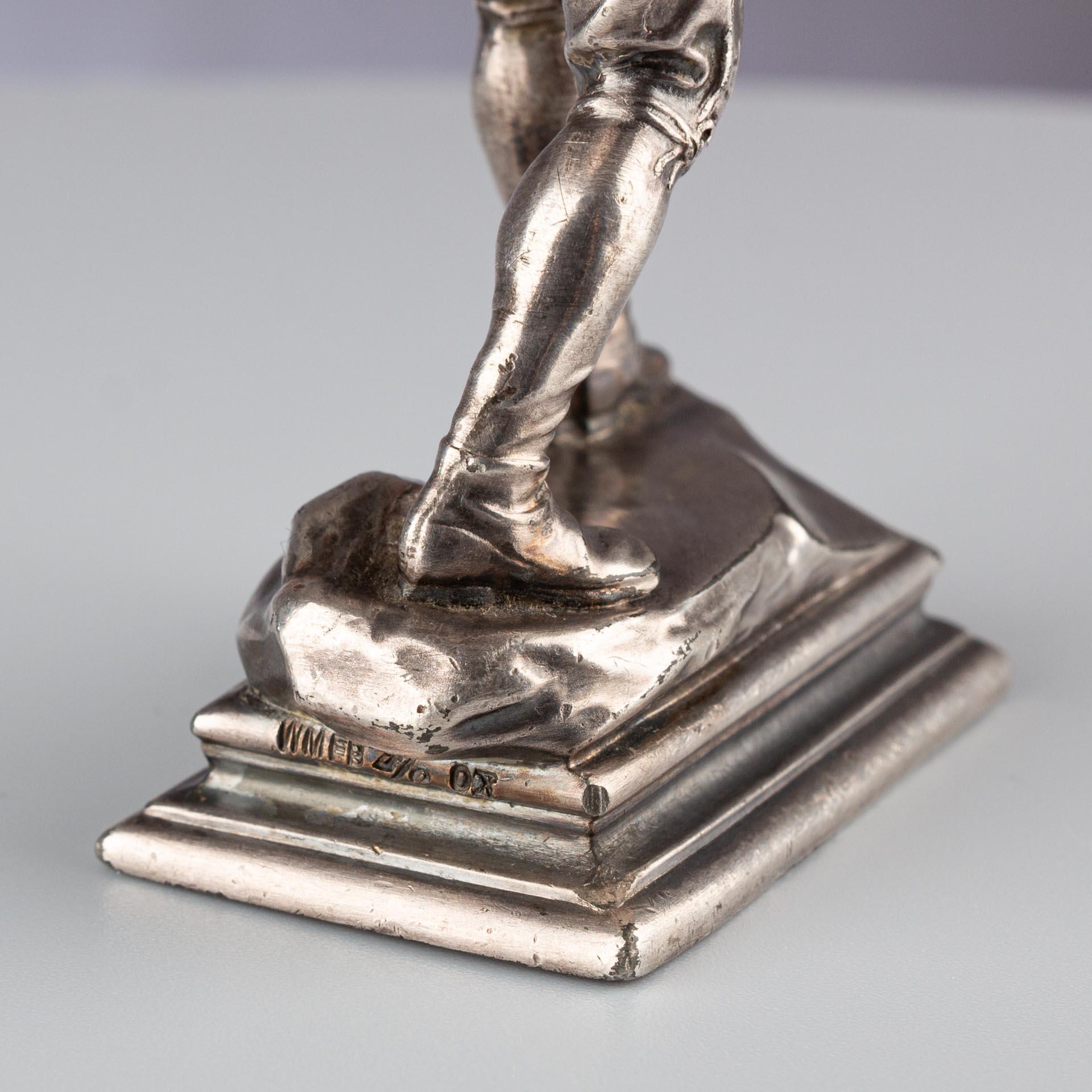 Ancienne figurine de bowling allemande Britannia en métal argenté par WMF, vers 1900 en vente 2