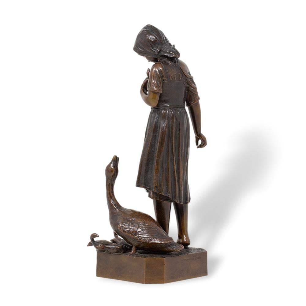 Antique German Bronze Figure by Hermann Gladenbeck In Good Condition For Sale In Newark, England