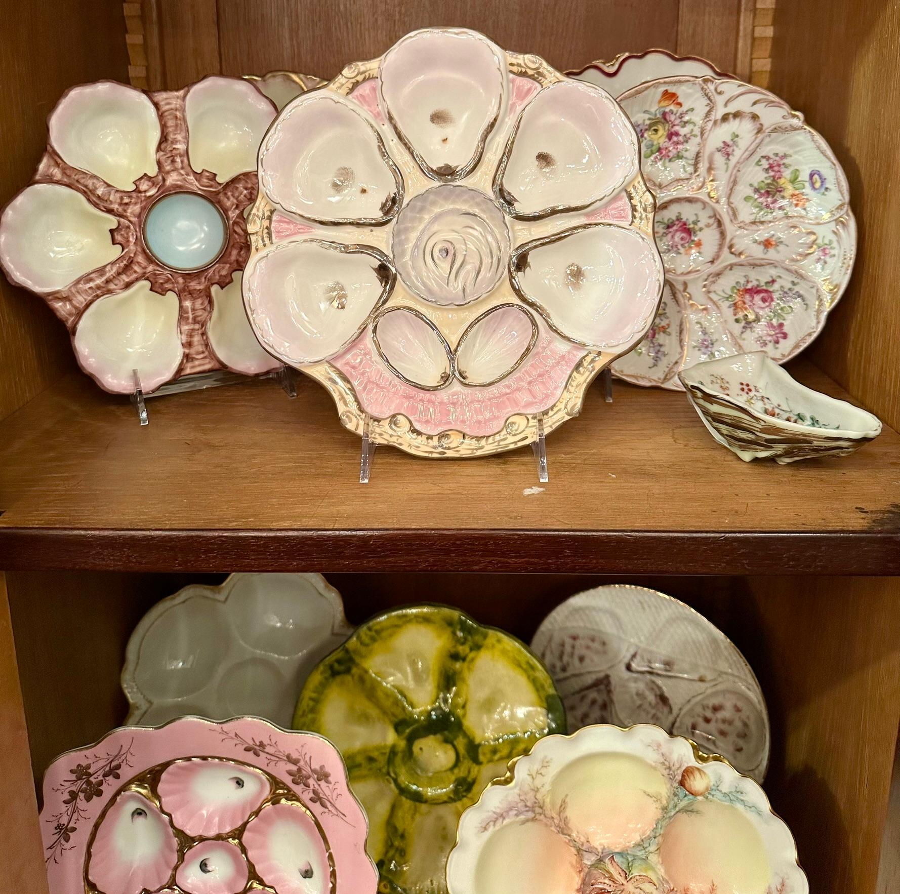 Antique German Carl Tielsch Porcelain Pink & Cream Colored Oyster Plate, Ca 1880 3