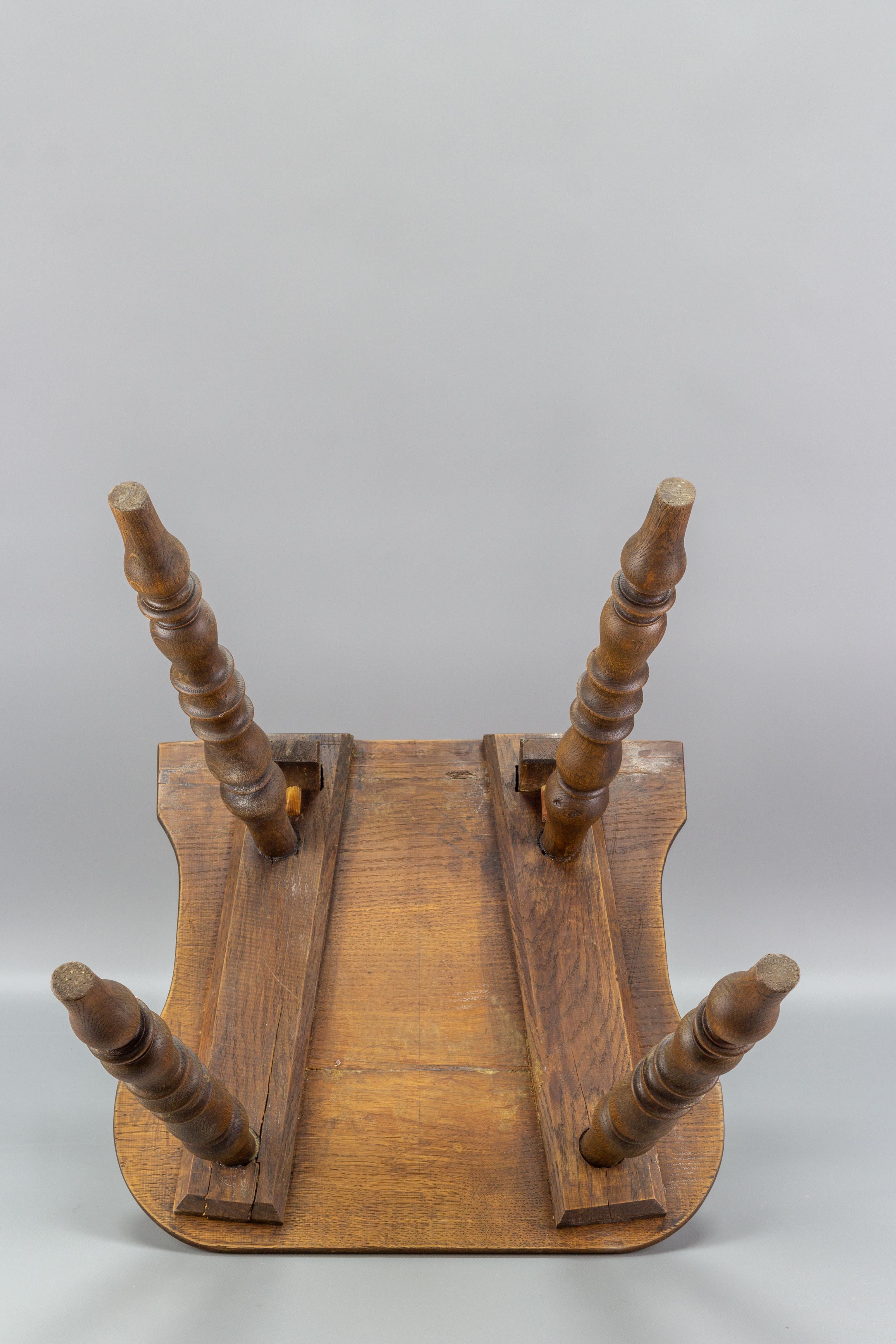 Antique German Carved Oakwood Peasant or Hall Chair, Late 19th Century 11