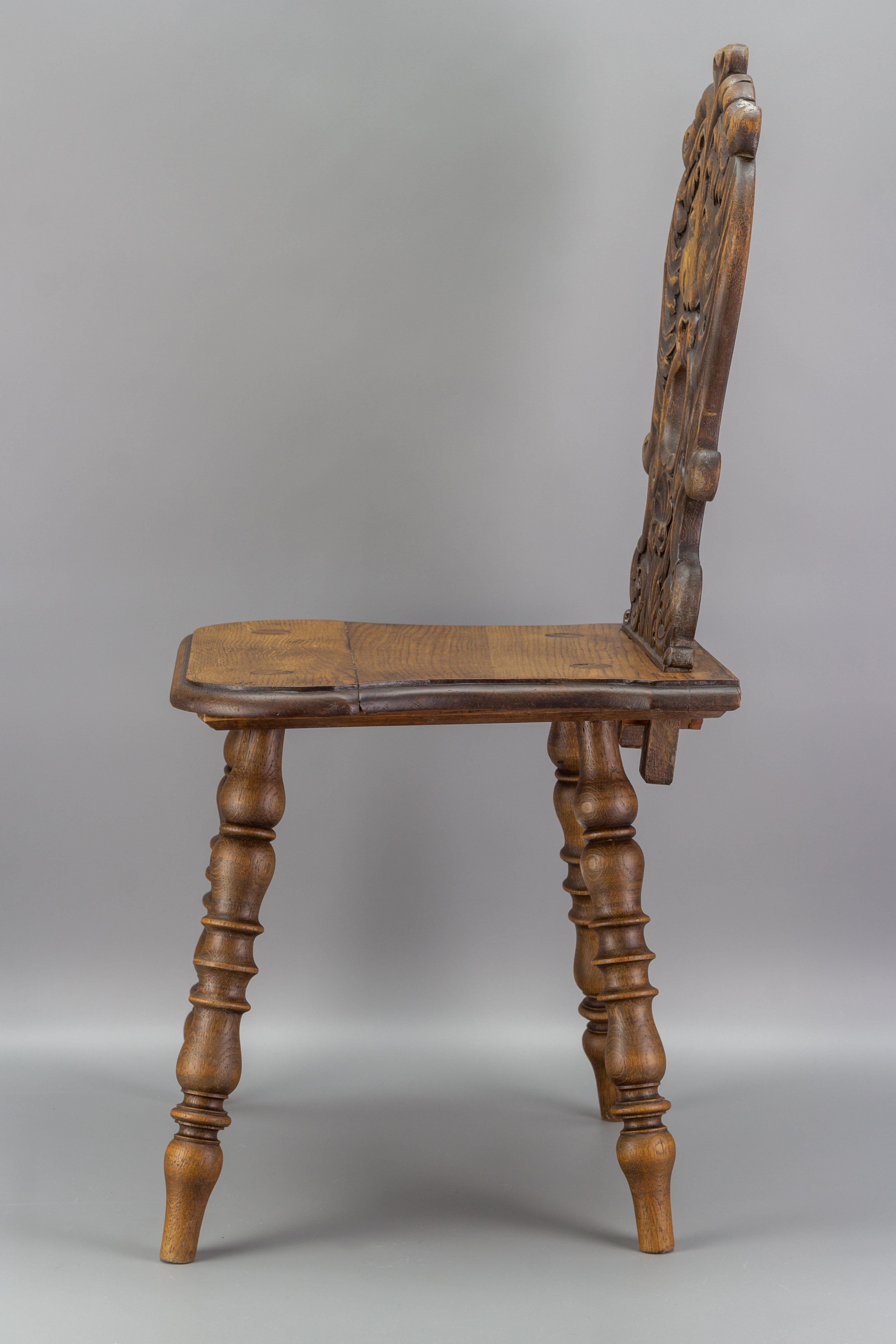 Antique German Carved Oakwood Peasant or Hall Chair, Late 19th Century 2