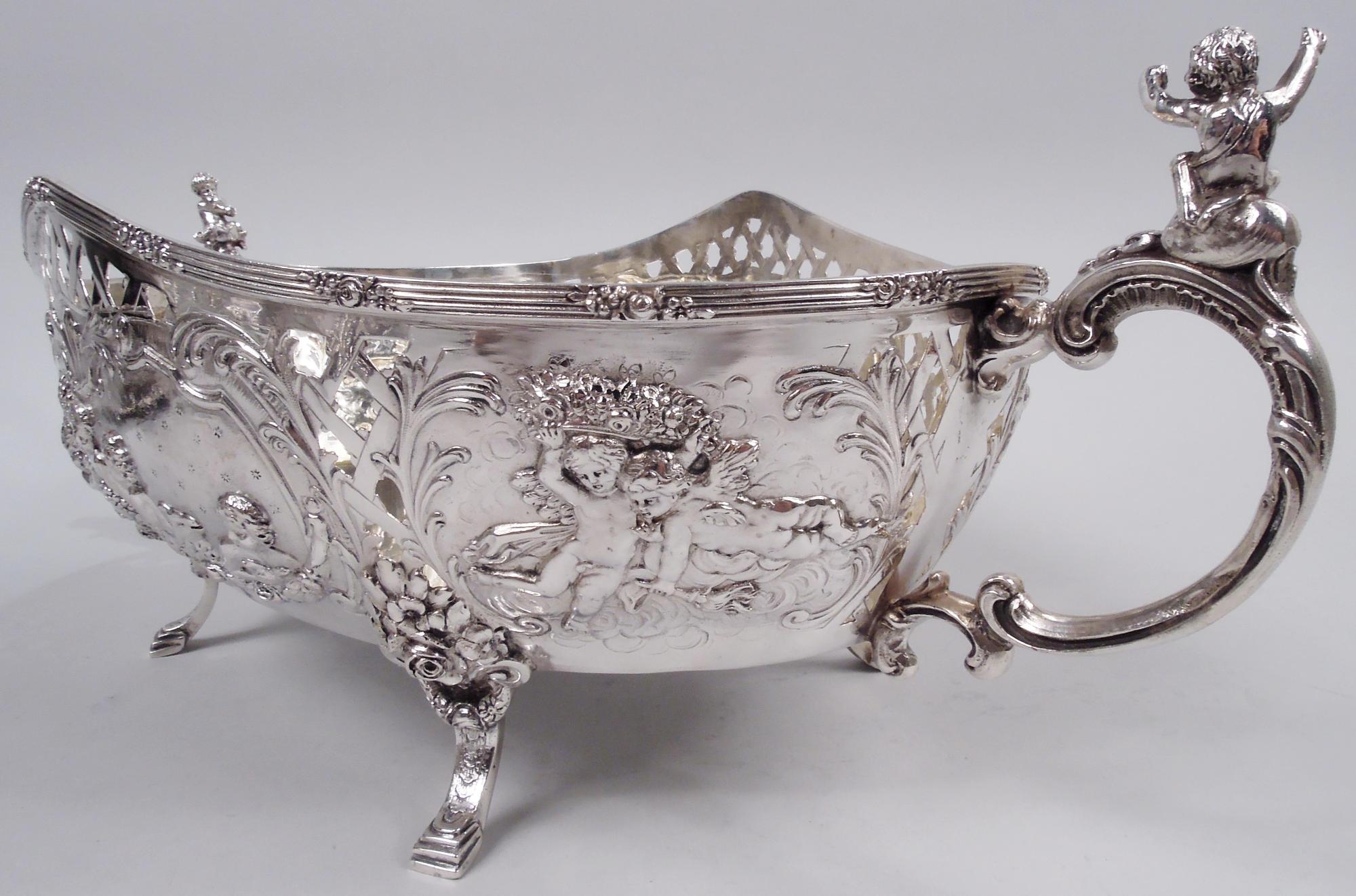 Argent Antiquity German Classical Silver Centerpiece Bowl C 1910 en vente
